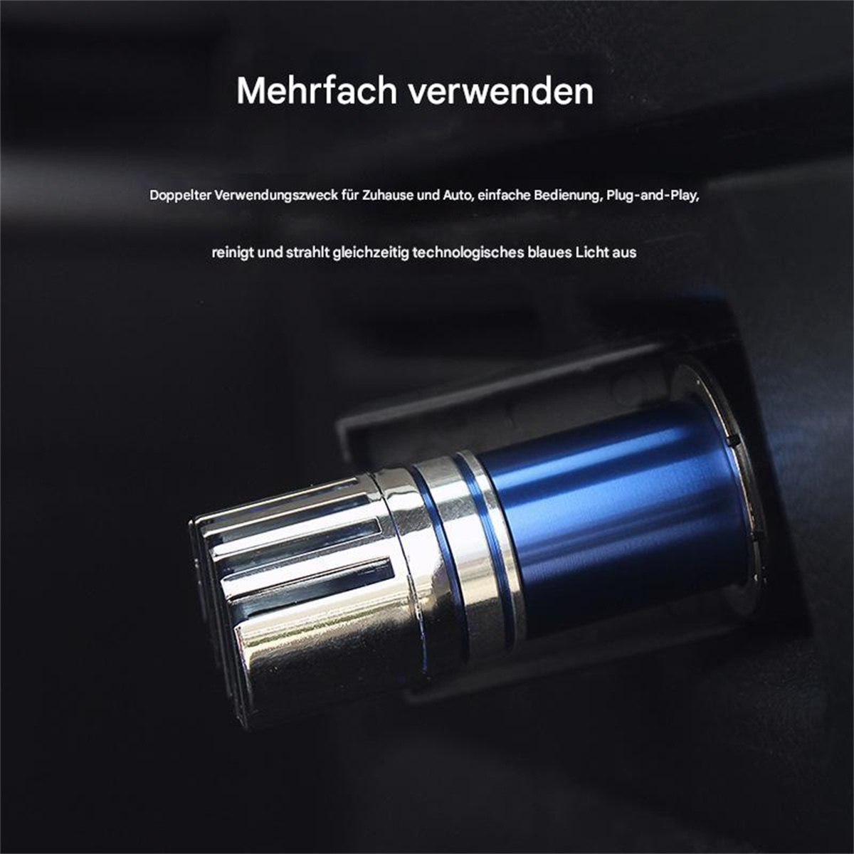 Ein blau-silberner Auto-Lufterfrischer mit Stecker. Text: 'Mehrfach verwenden'. Der Hintergrund ist dunkel.