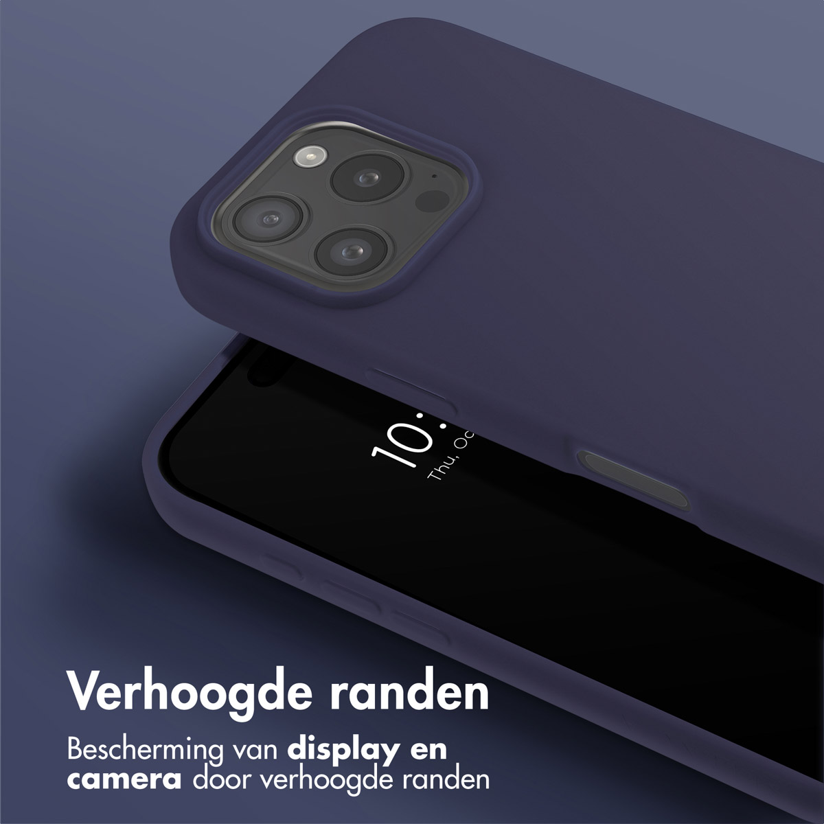 Een donkerblauwe telefoonhoes met het display zichtbaar, met een interface. Tekst over display en camera.