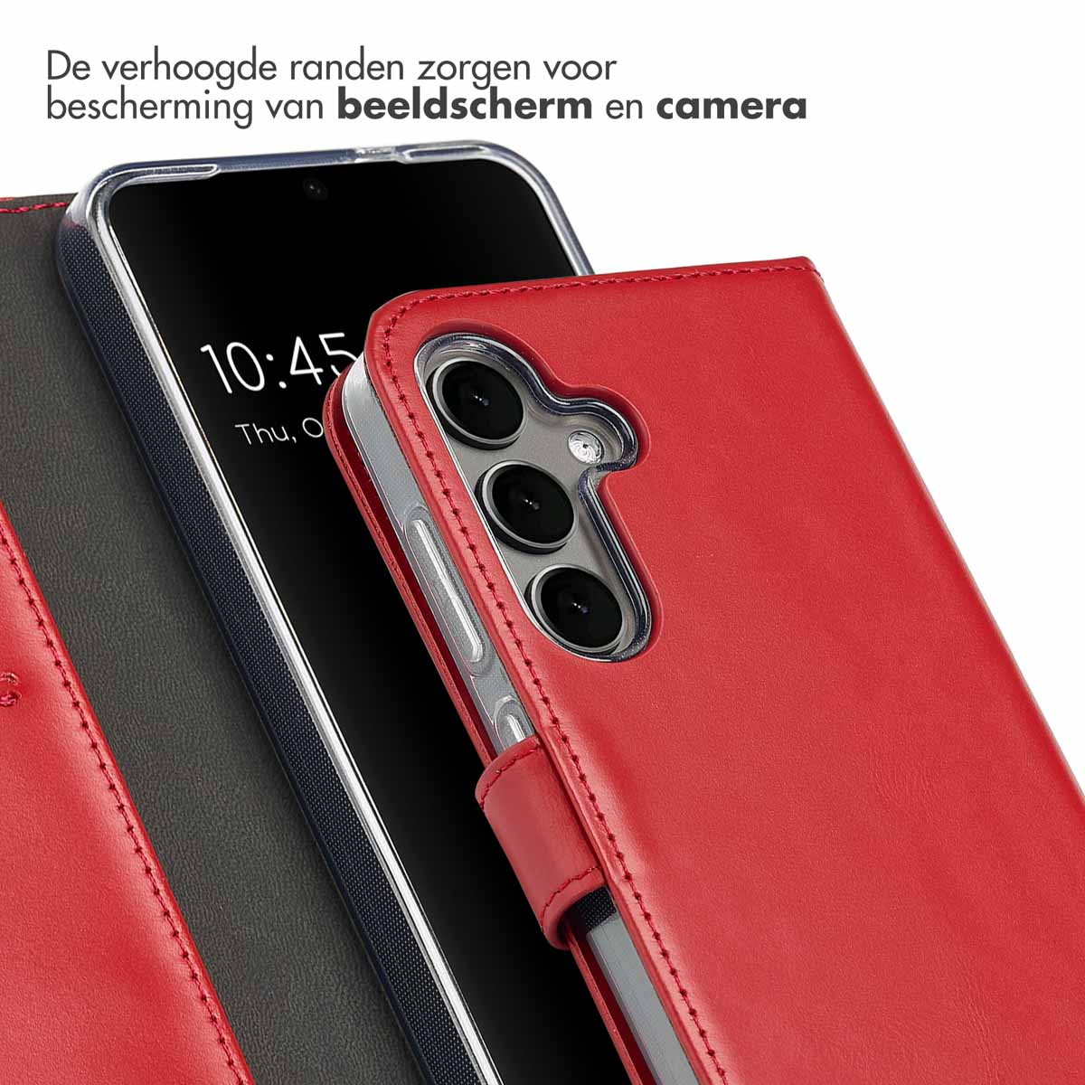Een rode telefoonhoes is geopend en onthult een telefoonscherm. De hoes beschermt scherm en camera.