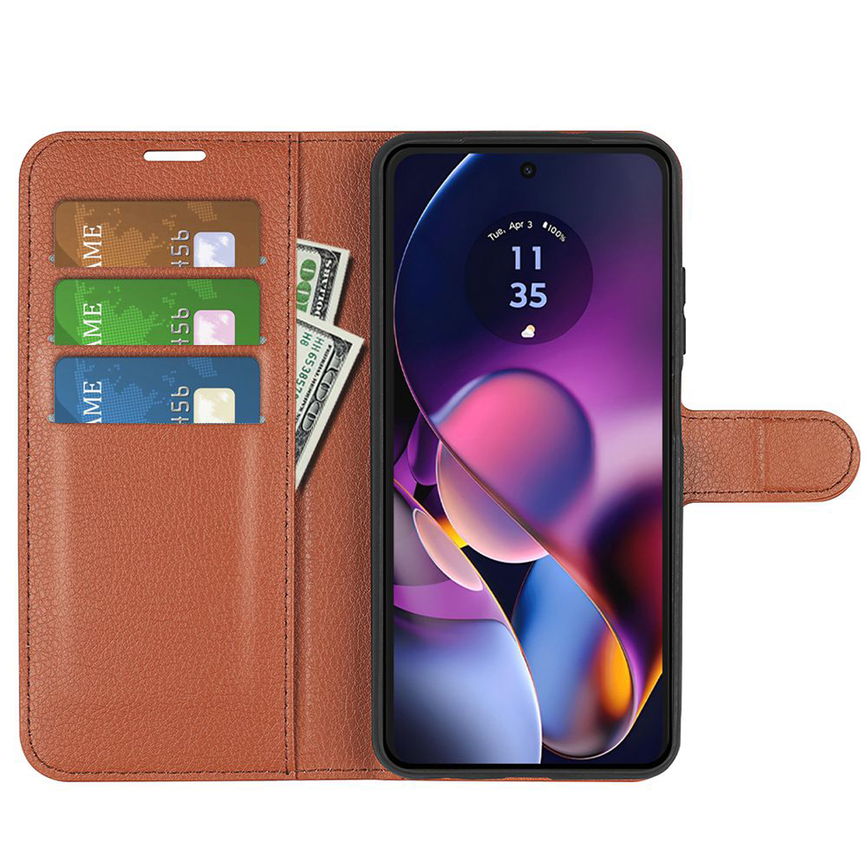 Étui de téléphone en cuir marron ouvert avec téléphone, cartes et argent à l'intérieur. L'écran affiche l'heure et la date.