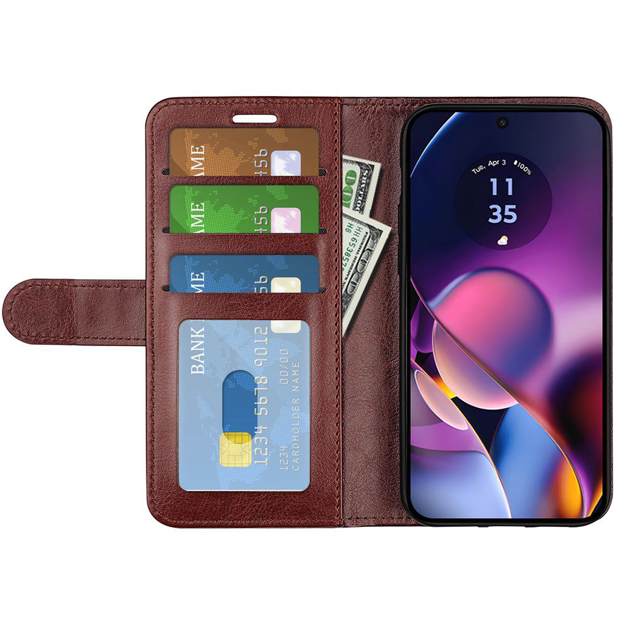 Étui de téléphone marron avec cartes, argent et un téléphone affichant l'heure. Il est ouvert et sur une surface blanche.