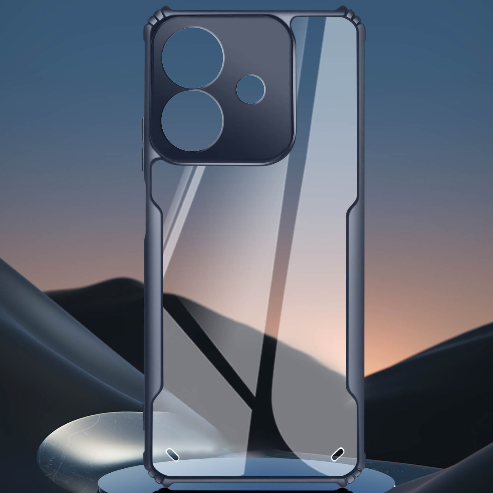 Custodia per telefono blu. La custodia è trasparente con una cornice blu. Lo sfondo è una sfumatura scura sfocata.