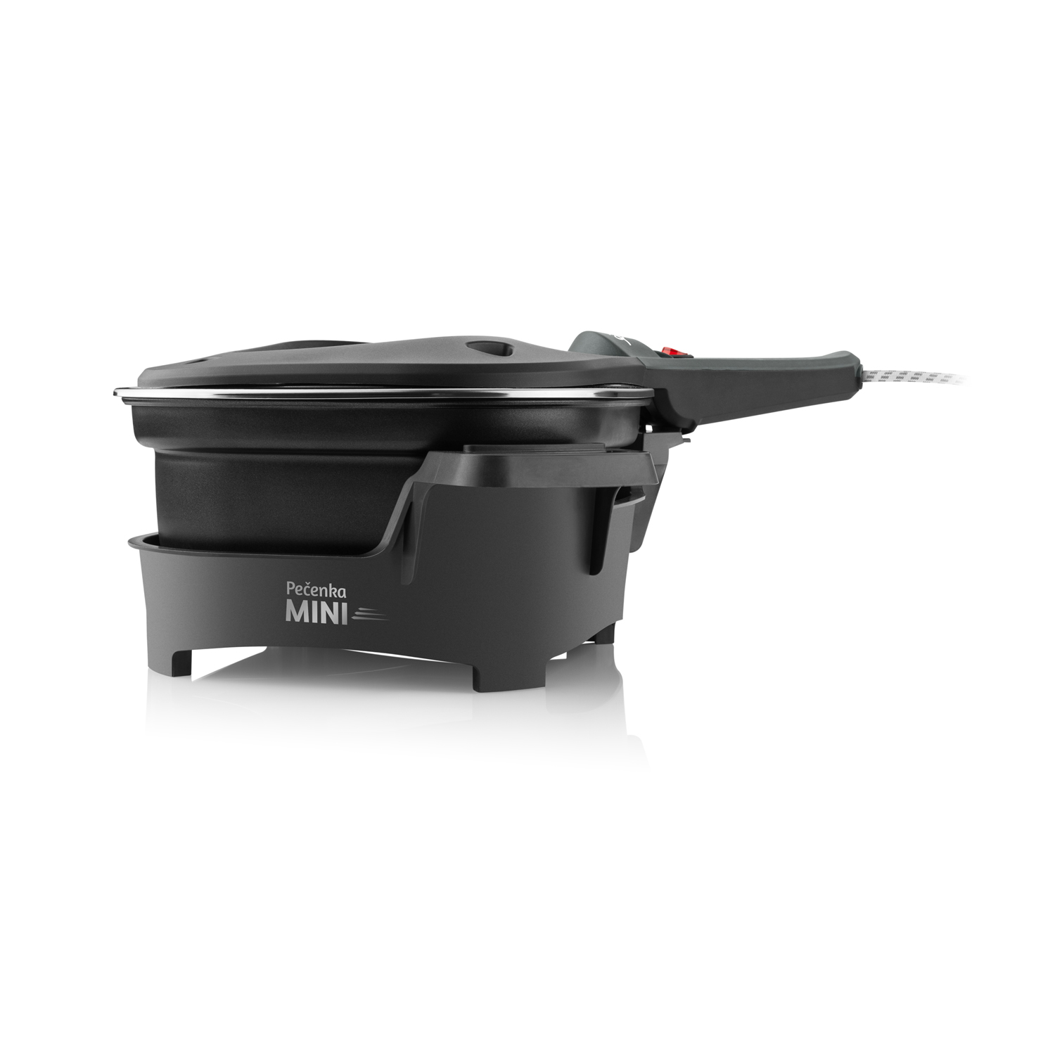 Ein schwarzer Elektrogrill mit der Aufschrift 'Pečenka MINI'. Er steht auf einem Ständer mit Griff und Netzkabel.