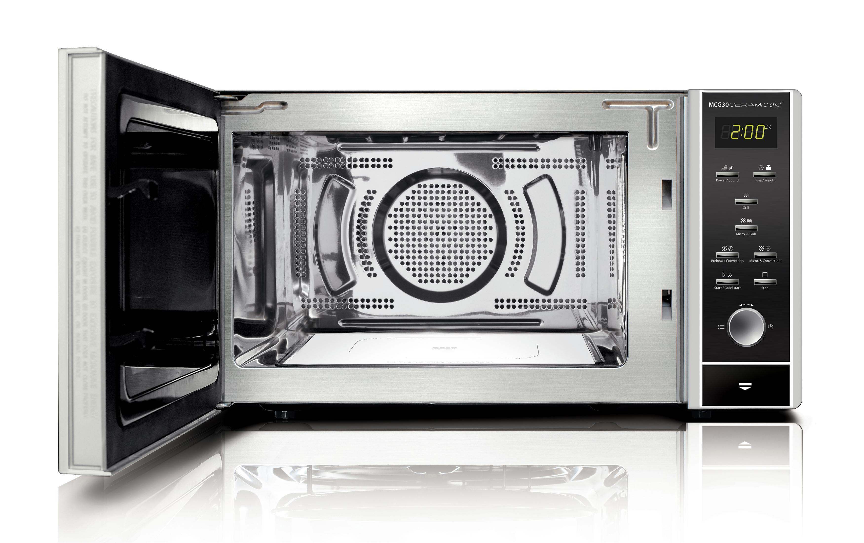 Forno a microonde con porta aperta, interno visibile.
