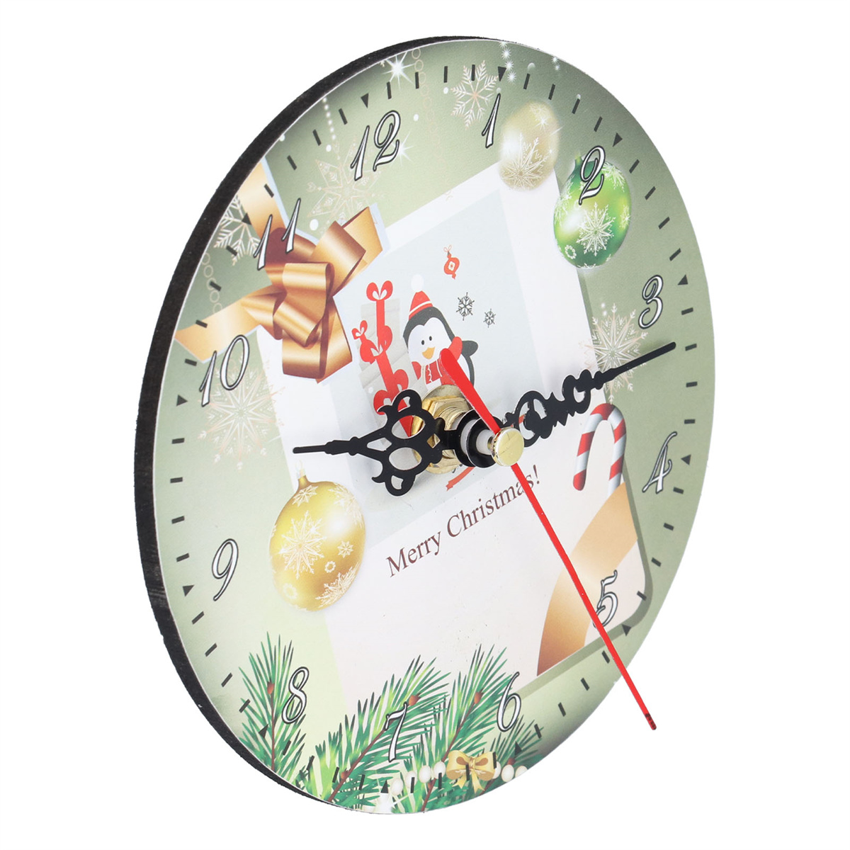 Weihnachtsuhr mit Pinguin, Geschenk und goldenen Ornamenten. Der Hintergrund ist hellgrün.