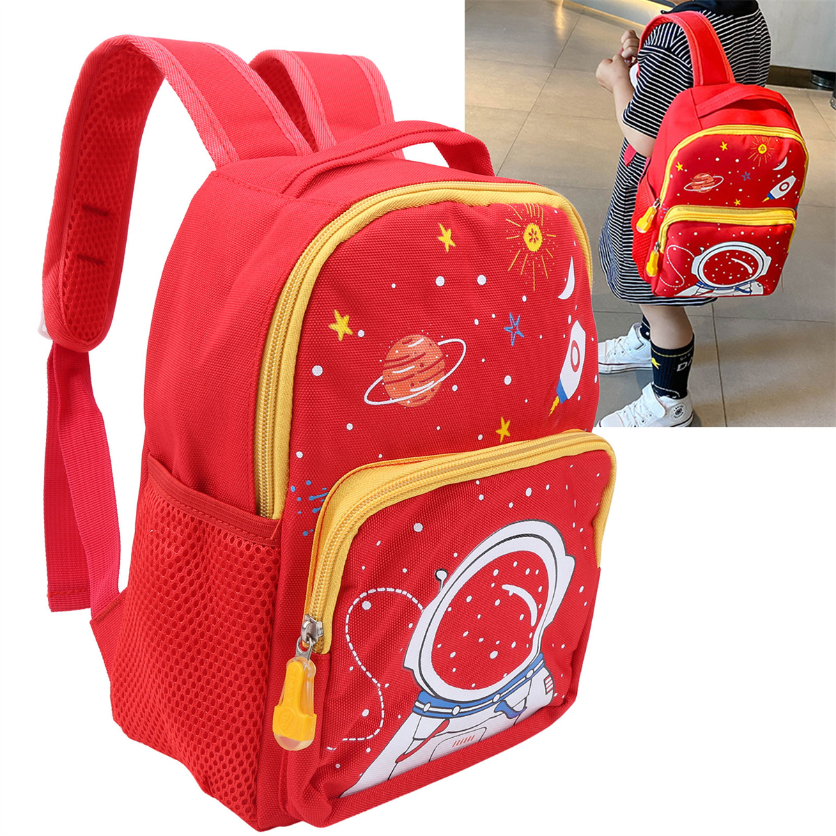Roter Rucksack mit Astronauten-Print, gelbem Reißverschluss und Netztasche.