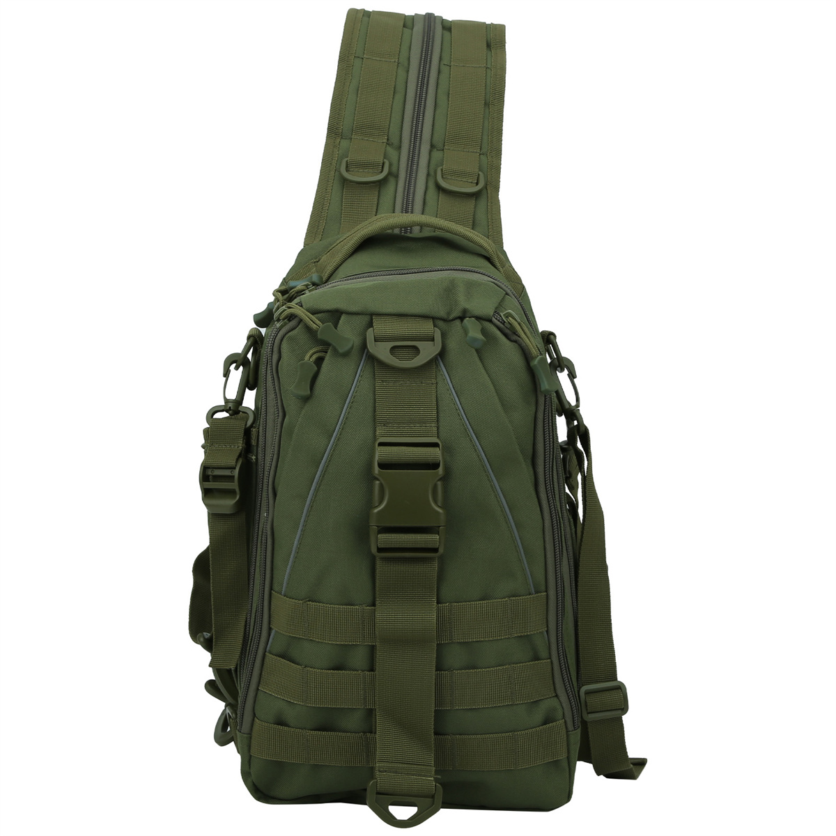 Ein olivgrüner taktischer Rucksack mit mehreren Gurten und Taschen.