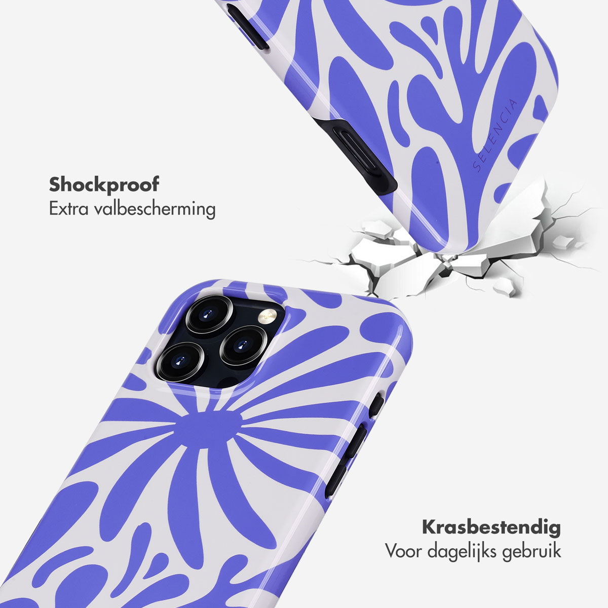 Deux coques de téléphone, une tombant, avec un motif floral abstrait bleu et blanc.