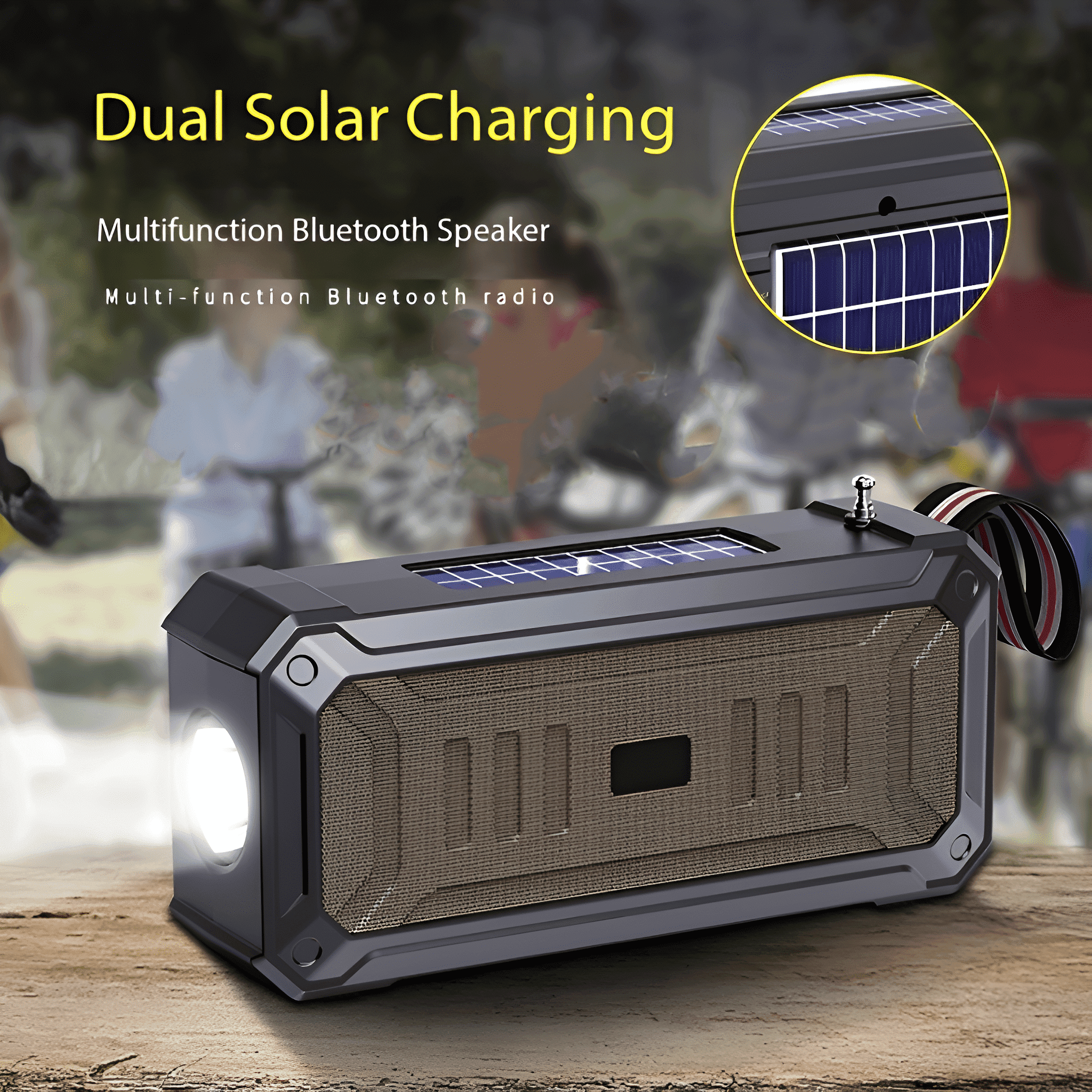 Ein schwarzer und brauner Lautsprecher mit Solarpanel, Taschenlampe und Gurt auf Holzoberfläche.