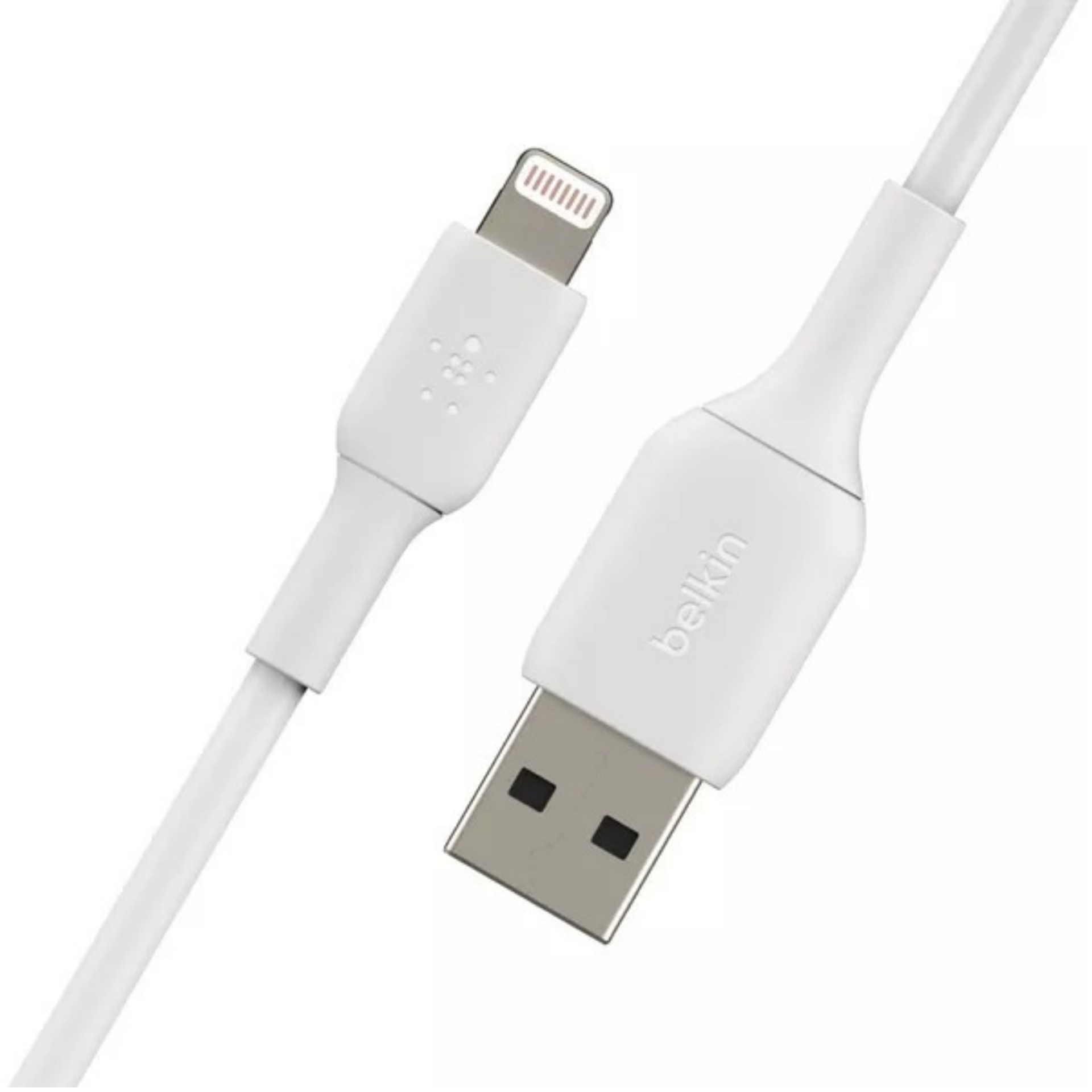 Un câble Lightning Belkin blanc avec un connecteur USB et un connecteur Lightning.