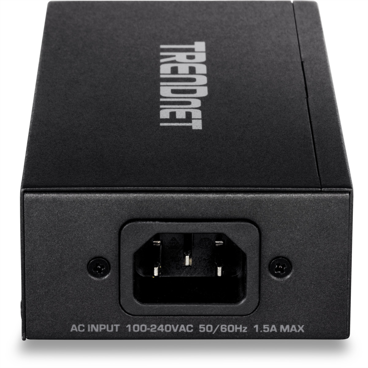 Appareil Trendnet noir montrant le port d'entrée CA, 100-240 VCA, 50/60 Hz et étiquettes 1,5 A MAX.