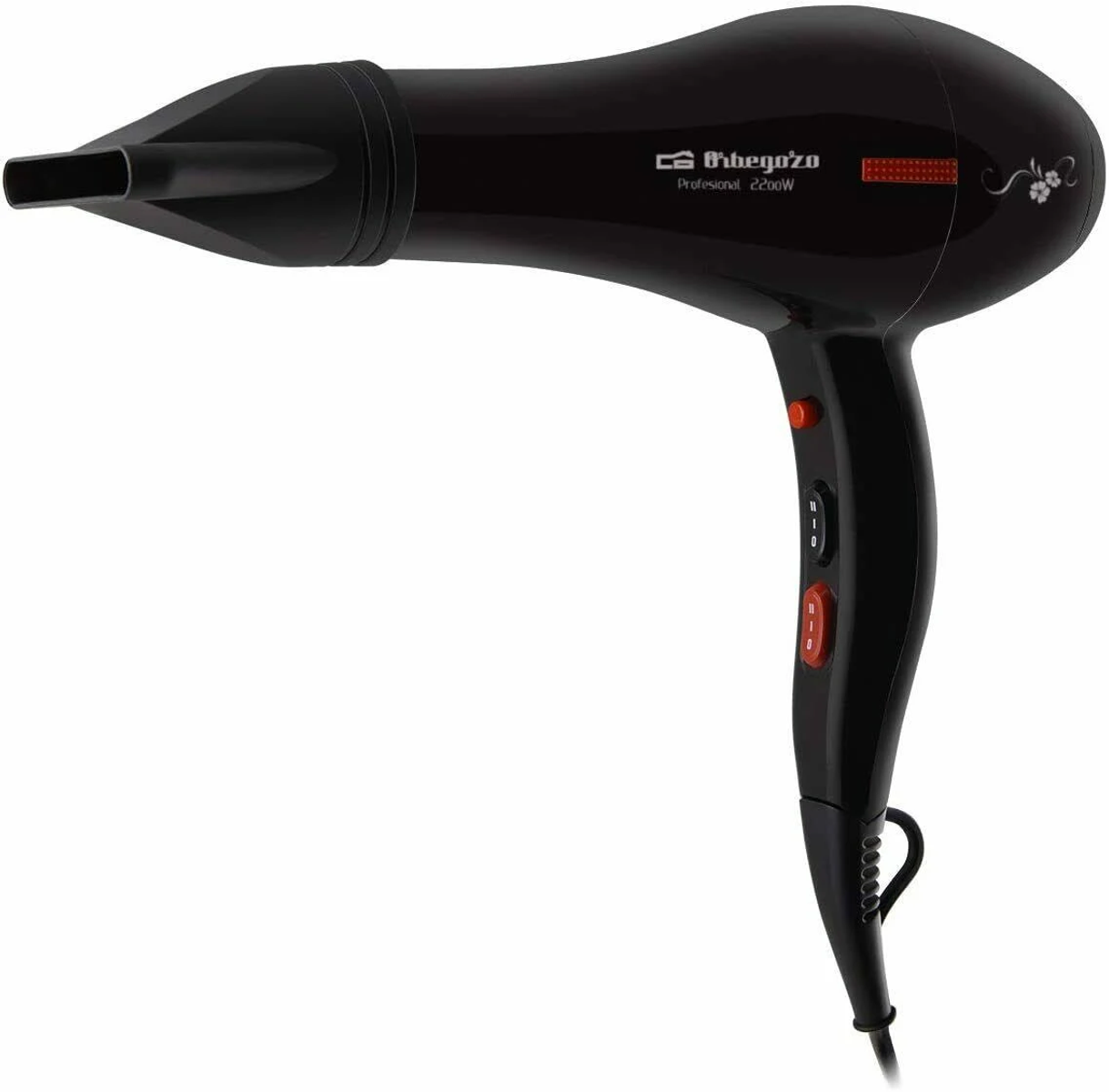 Czarna suszarka do włosów z czerwonymi przyciskami i długim czarnym przewodem zasilającym.
