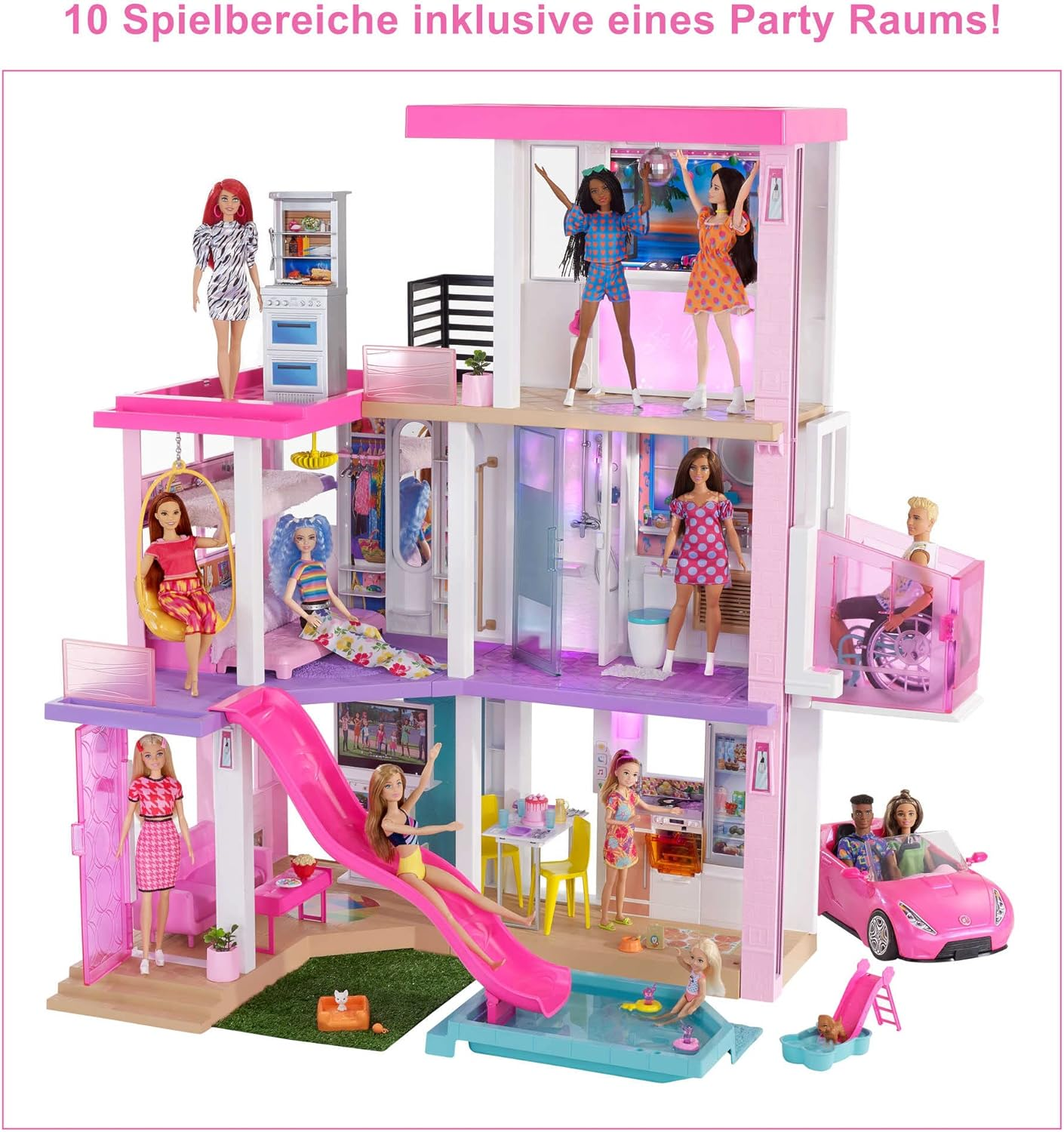 Ein mehrstöckiges Puppenhaus voller Puppen, Möbel und Zubehör.