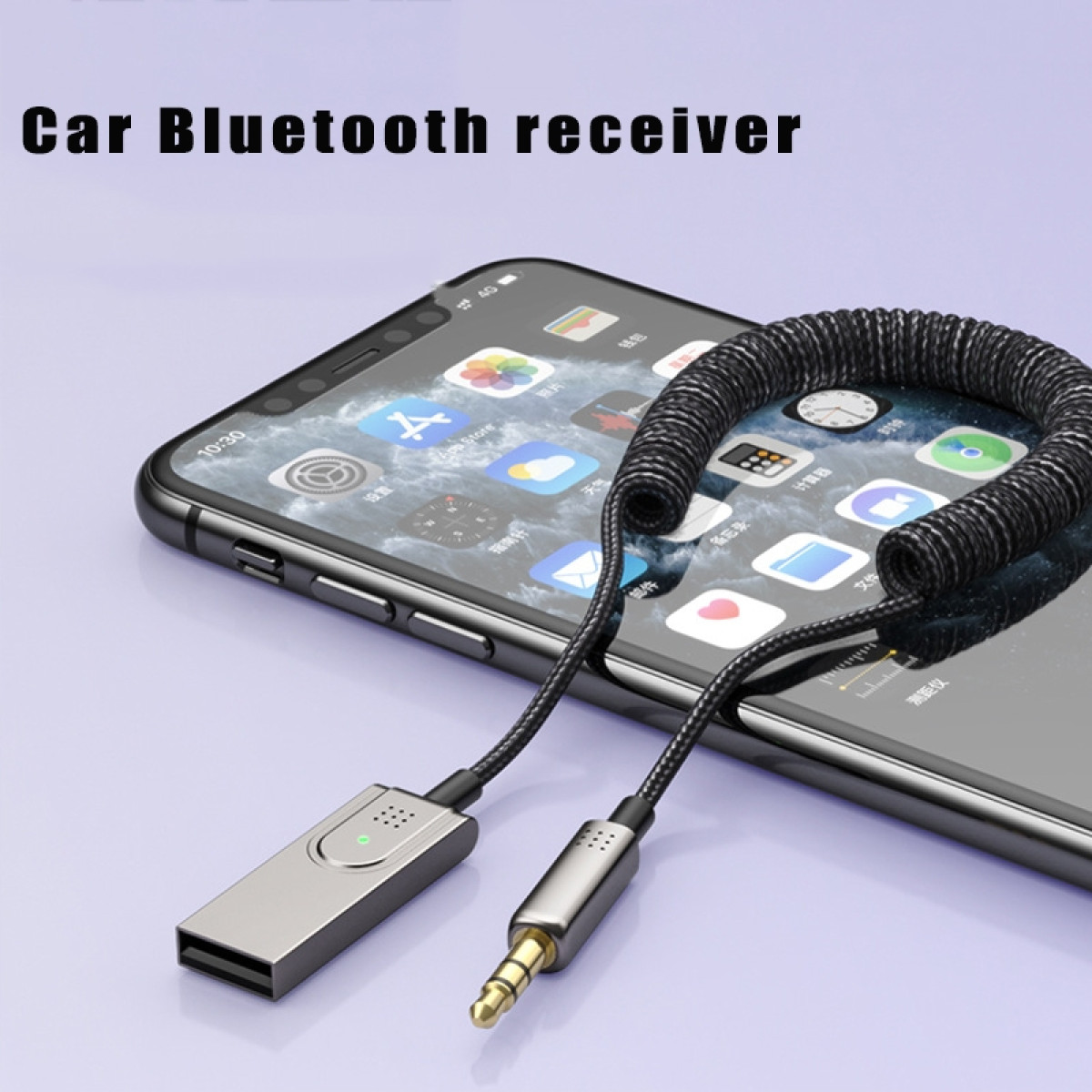 Odbiornik Bluetooth do samochodu podłączony do smartfona. Czarno-srebrny odbiornik z czarnym kablem.