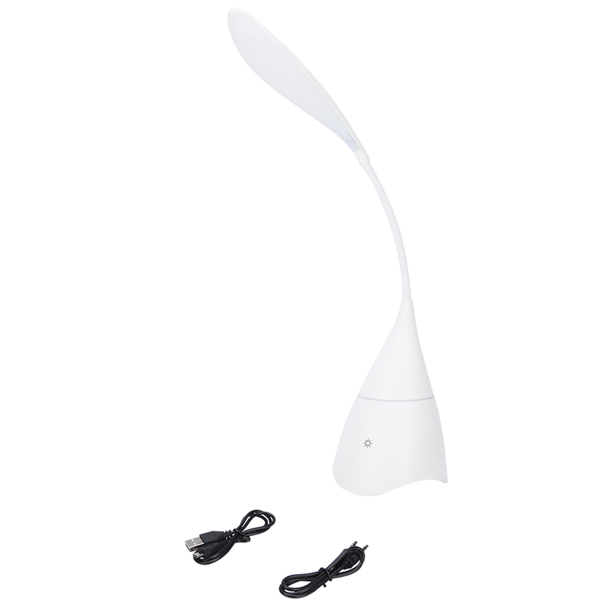 Eine weiße Schreibtischlampe mit gebogenem Hals, schwarzem Netzkabel und USB-Kabel.