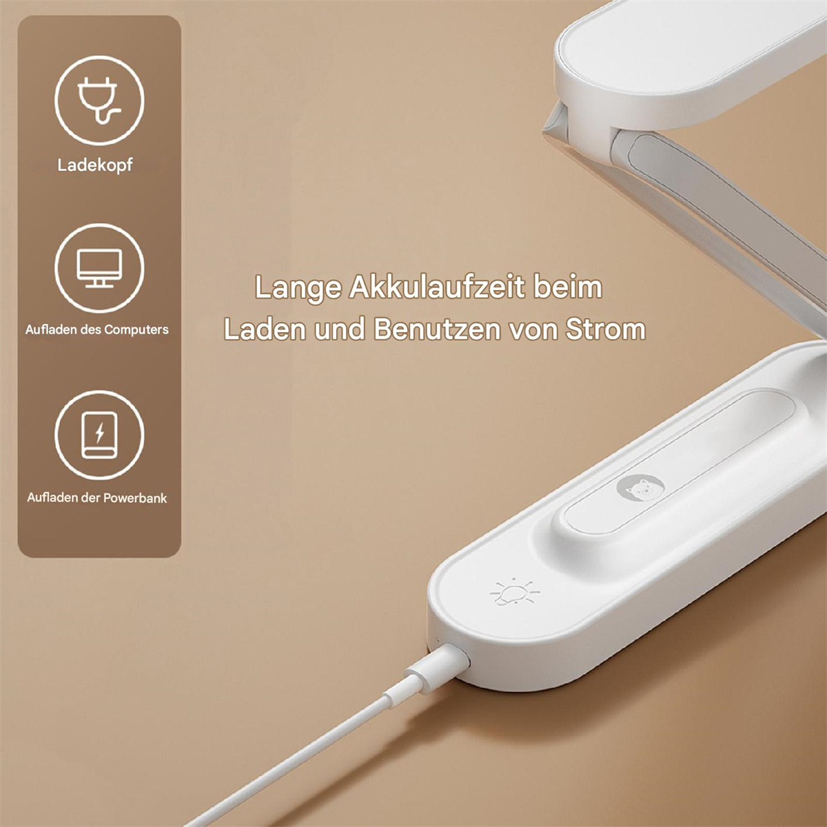 Weiße Schreibtischlampe mit Ladekabel und Symbolen, beschriftet für Ladeoptionen.