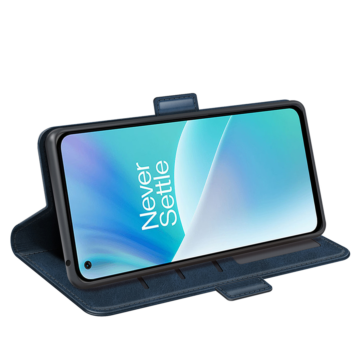 Un étui de téléphone bleu foncé, ouvert, avec un téléphone affichant "Never Settle" à l'écran.