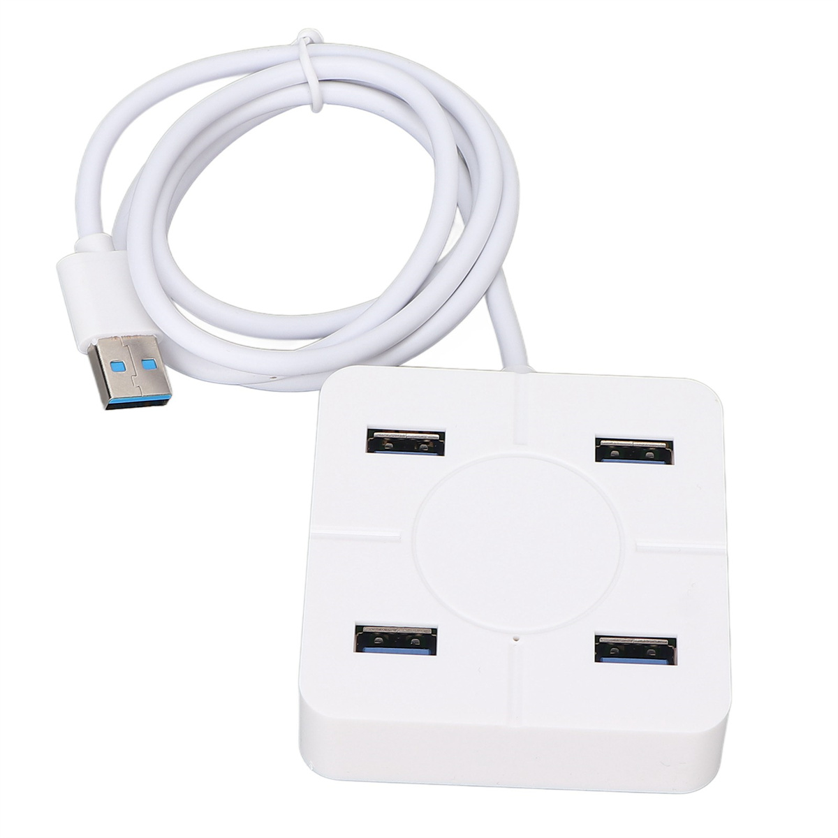 Weißer USB-Hub mit vier Anschlüssen und einem weißen Kabel. Der Hub hat eine quadratische Form und ist eingesteckt.