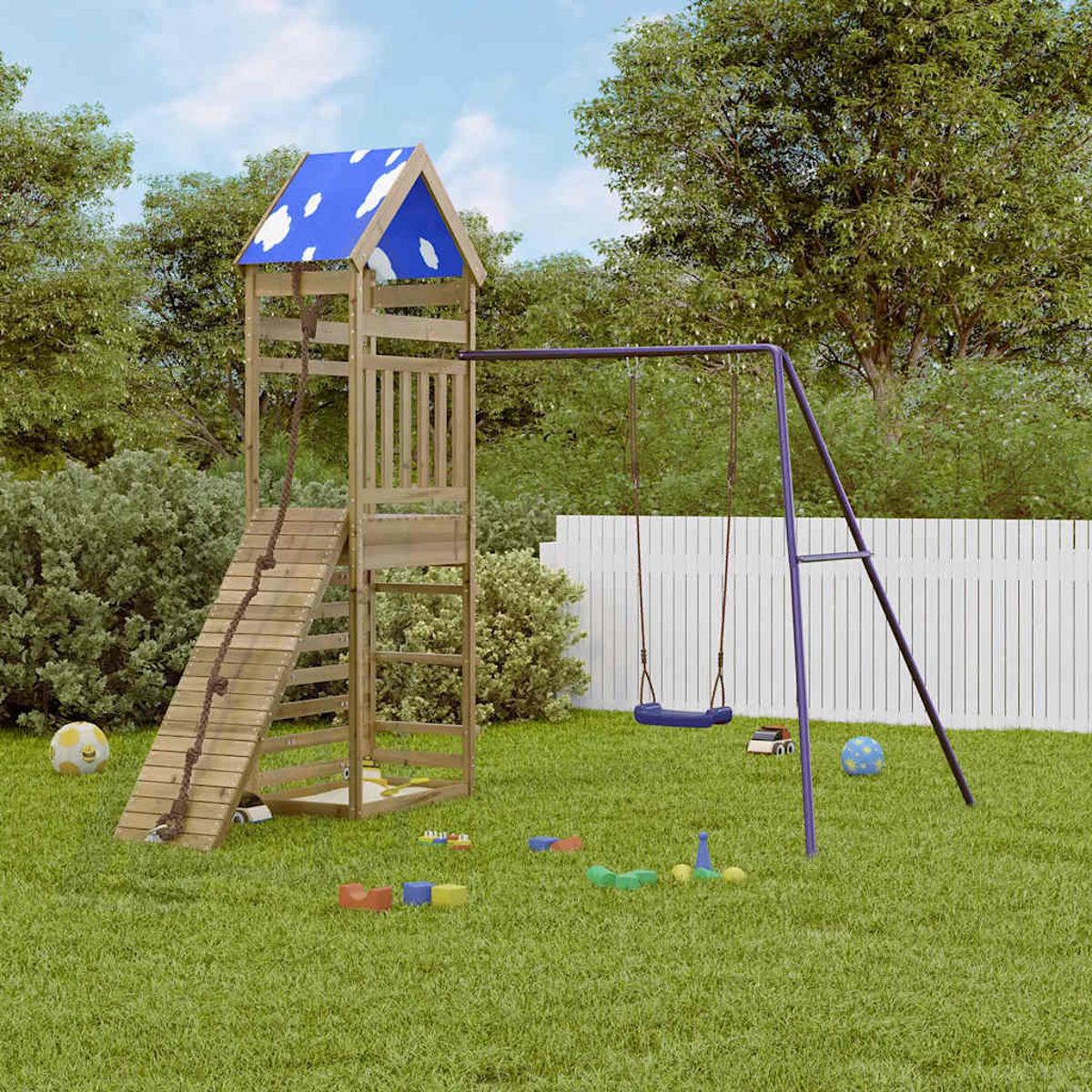 Spielplatz mit Holzkonstruktion, Rutsche, Schaukel und blauem Dach mit weißen Wolkenmustern.