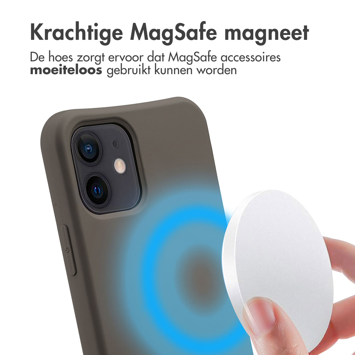 Close-up van een telefoonhoesje en een witte draadloze oplader met een blauwe oplaadindicator.