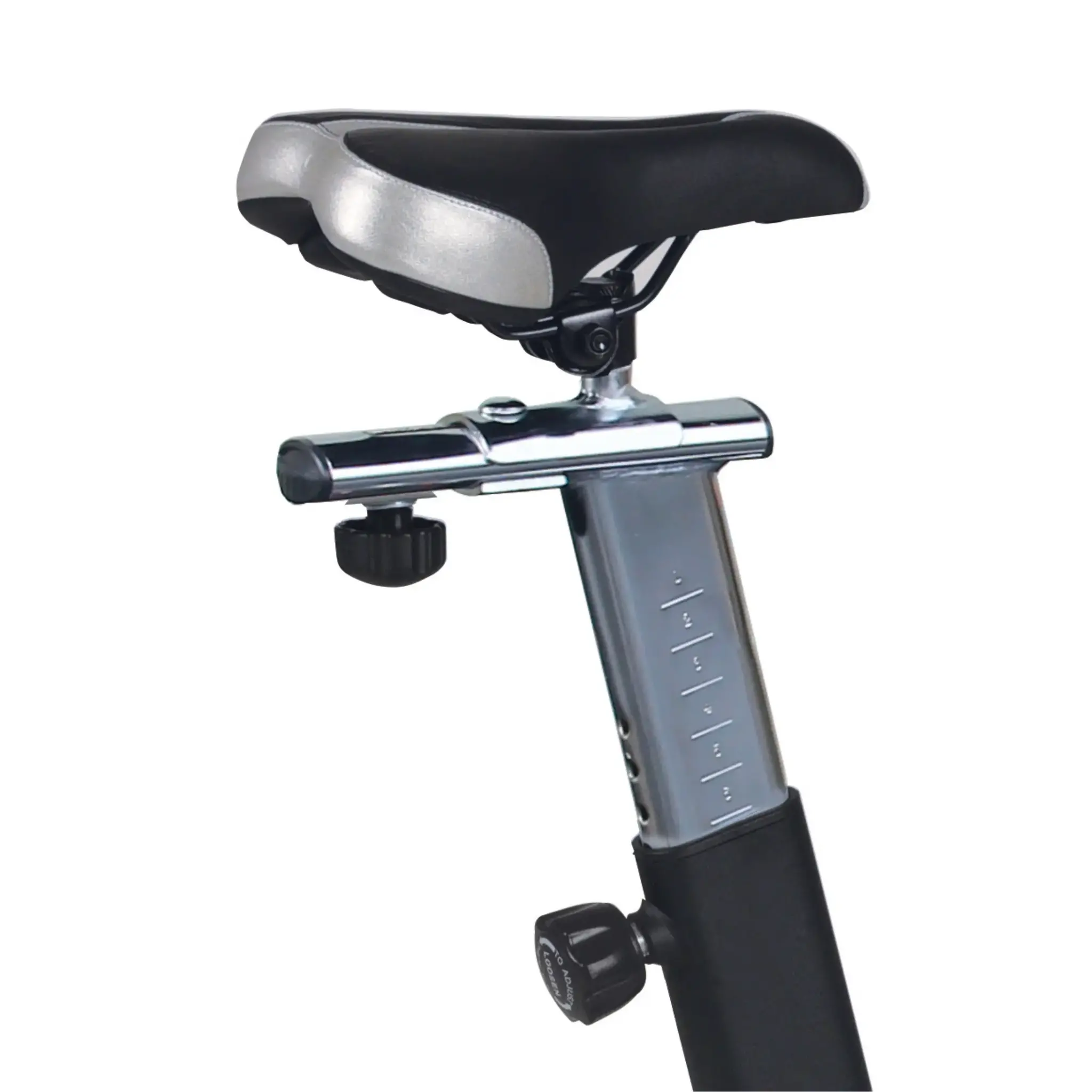 Zilver en zwart fietszadel op een zilveren paal met verstelknoppen.