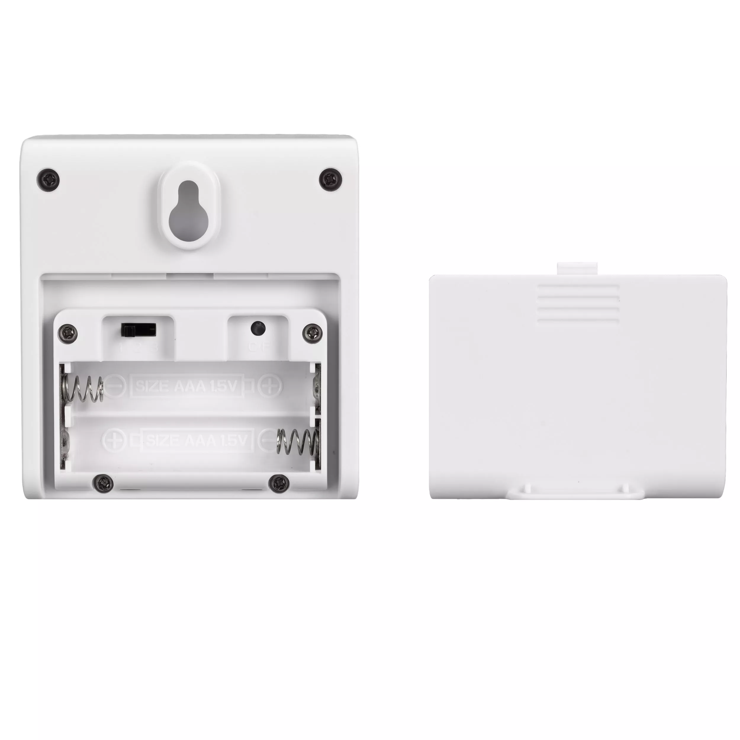 Dispositivo blanco con compartimento para baterías. El compartimento abierto revela dos pilas AAA y un interruptor.