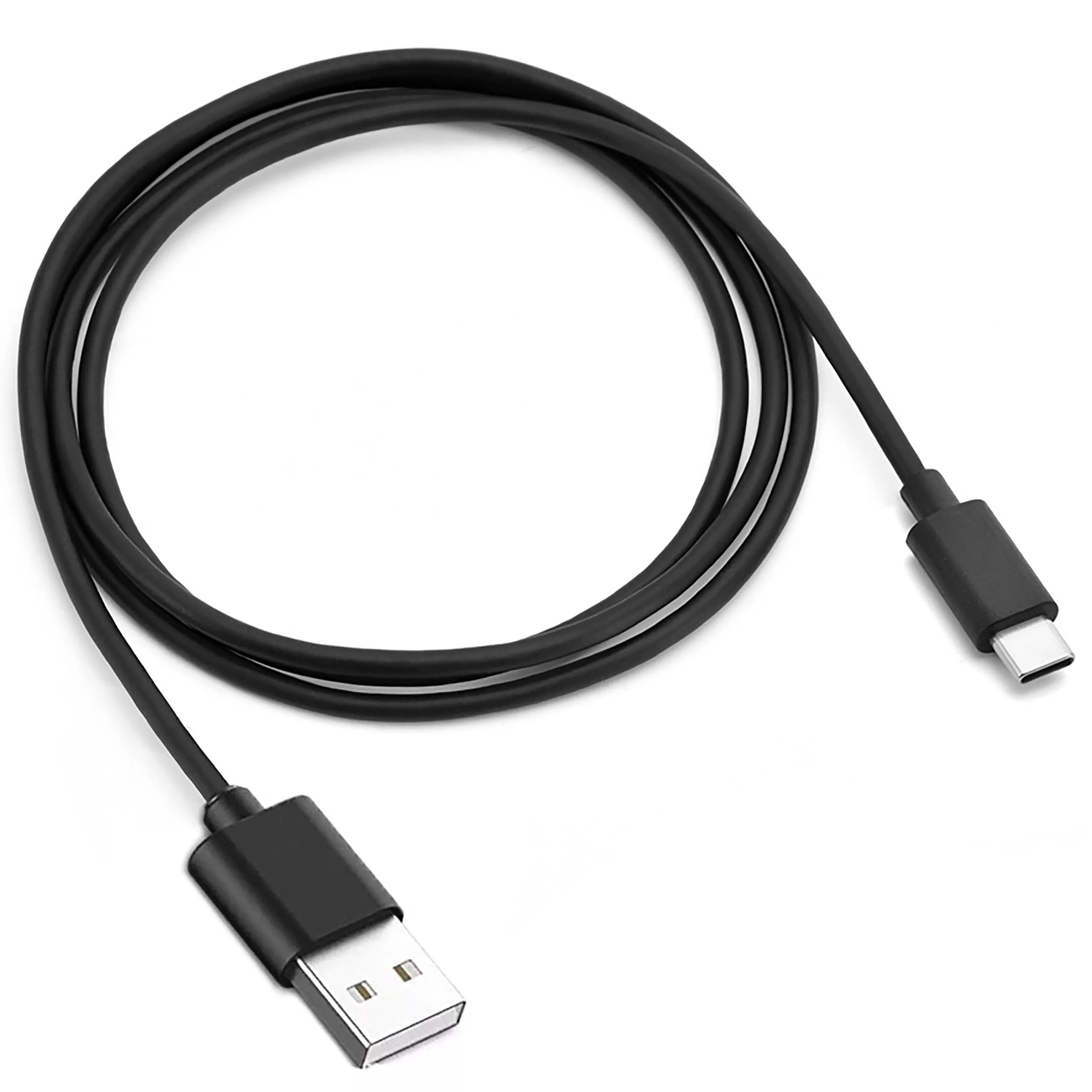 Un cable negro de USB a USB-C sobre un fondo blanco.