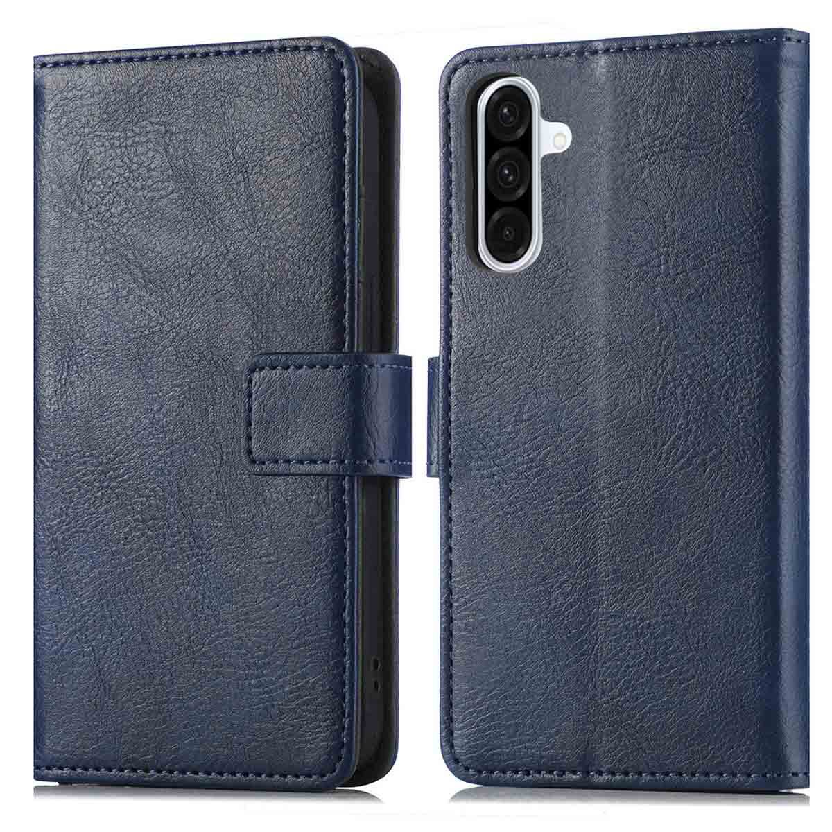 Blauwe leren telefoonhoes, open en dicht. Heeft een magnetische sluiting en een kaartsleuf.