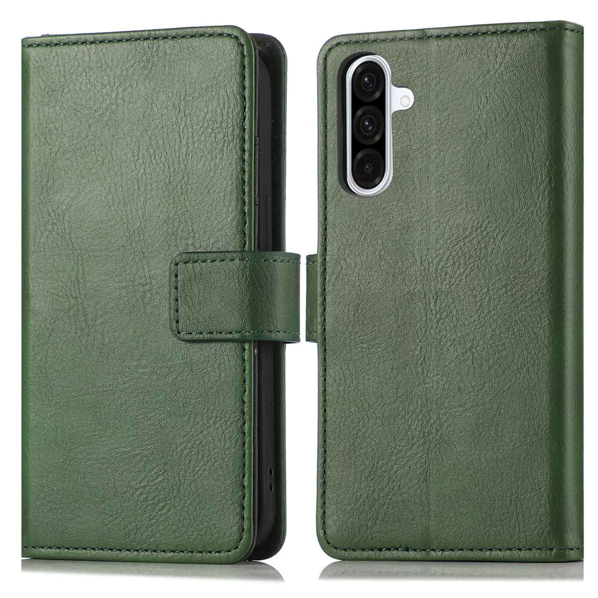 Een groene leren telefoonhoes, open om de telefoon binnenin te laten zien. Witte achtergrond.