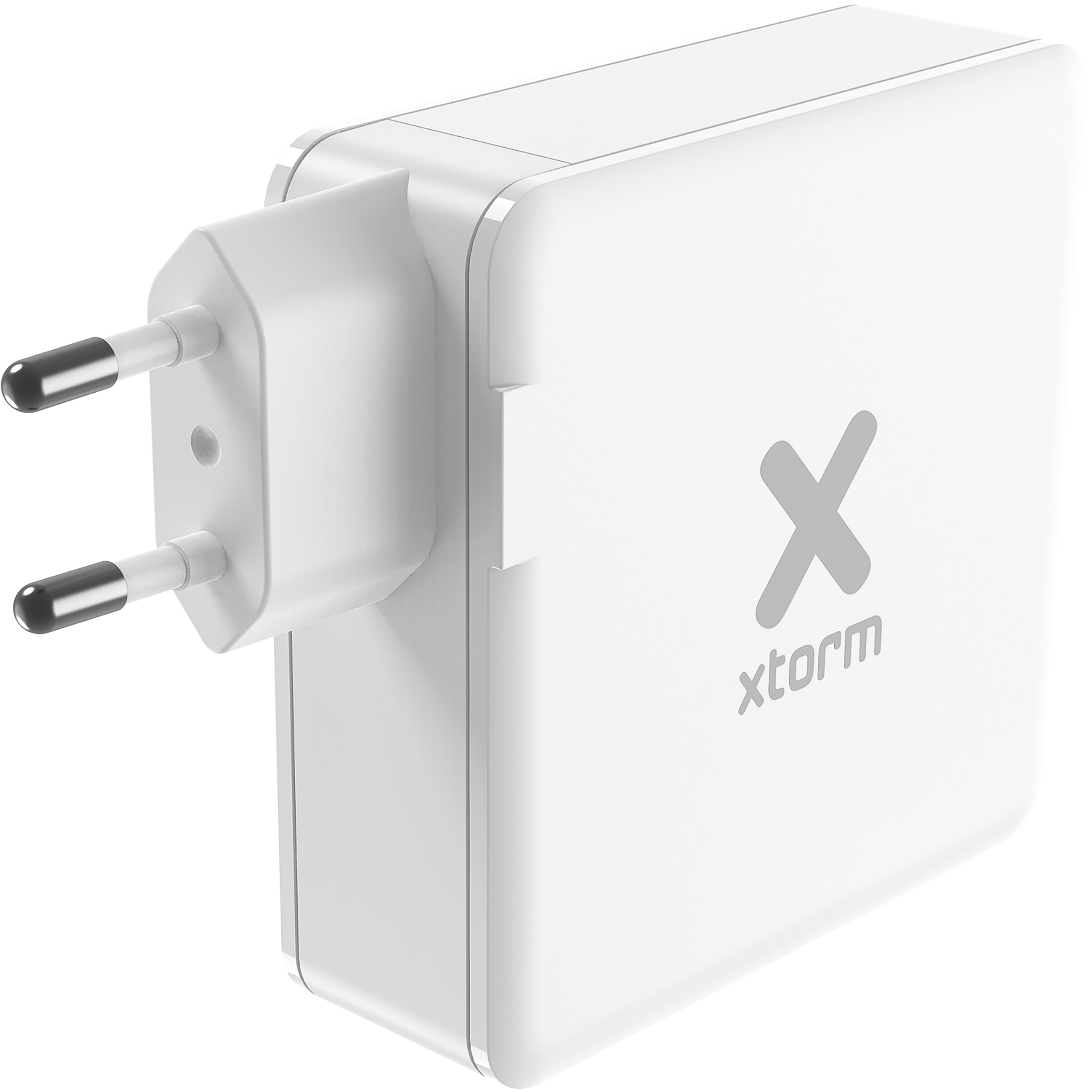 Weißer Netzadapterstecker mit silbernem 