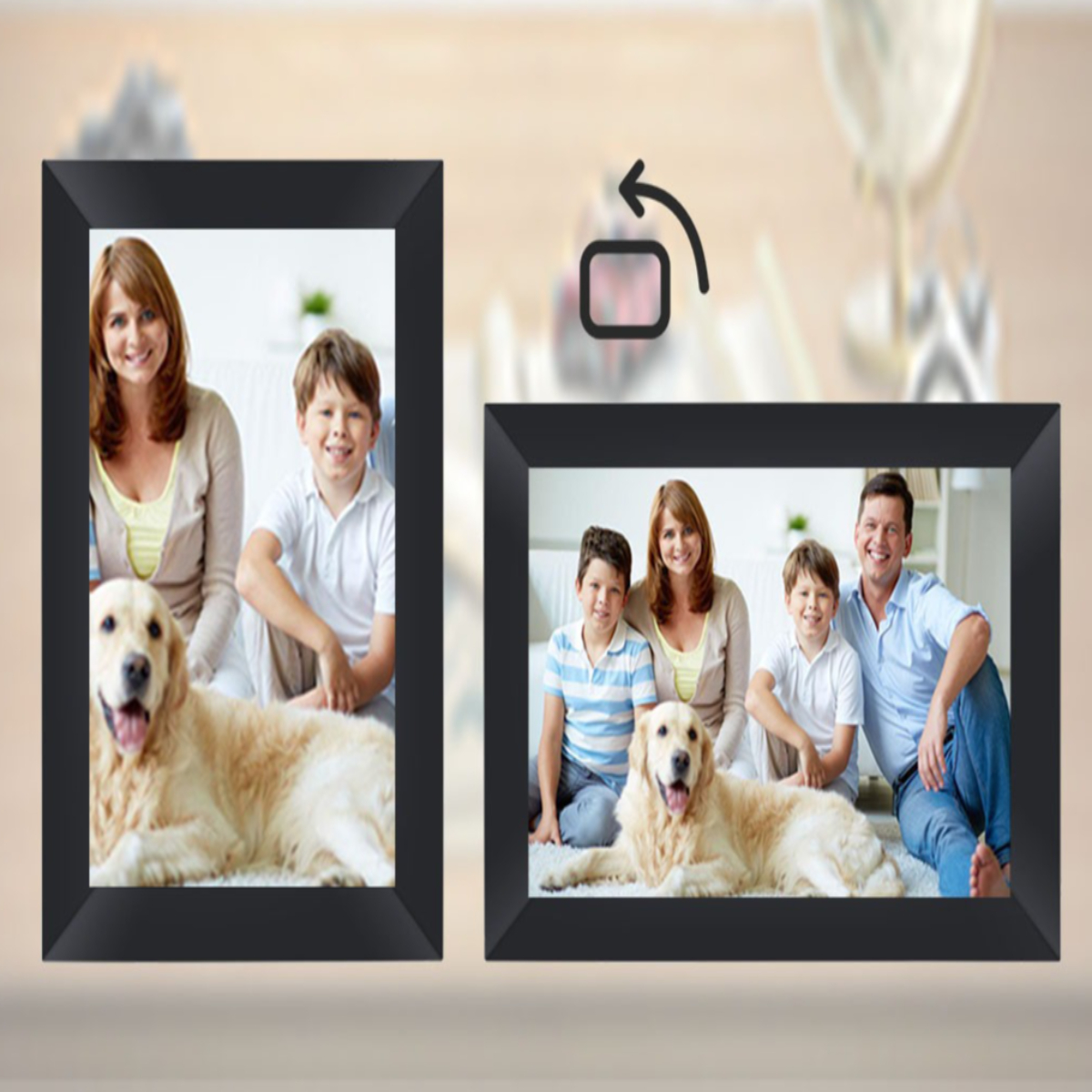 Zwei Bilderrahmen mit Familie und Hund. Ein Rahmen wird gedreht, um die andere Seite zu zeigen.