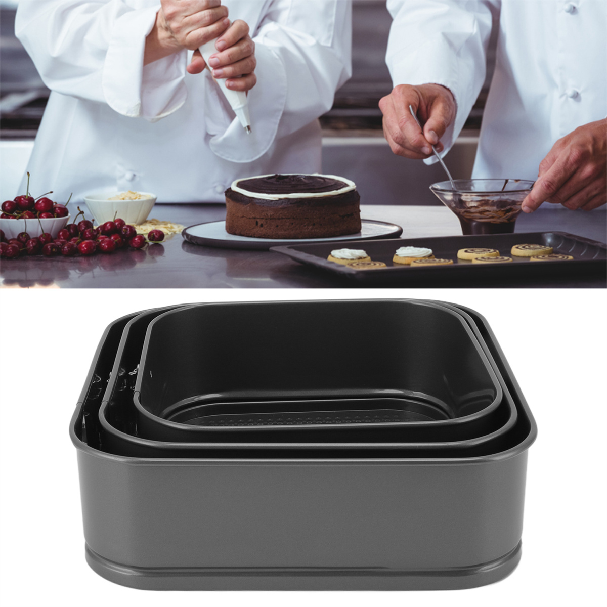Köche dekorieren Kuchen und bereiten Kekse zu, mit Backformen im Vordergrund.