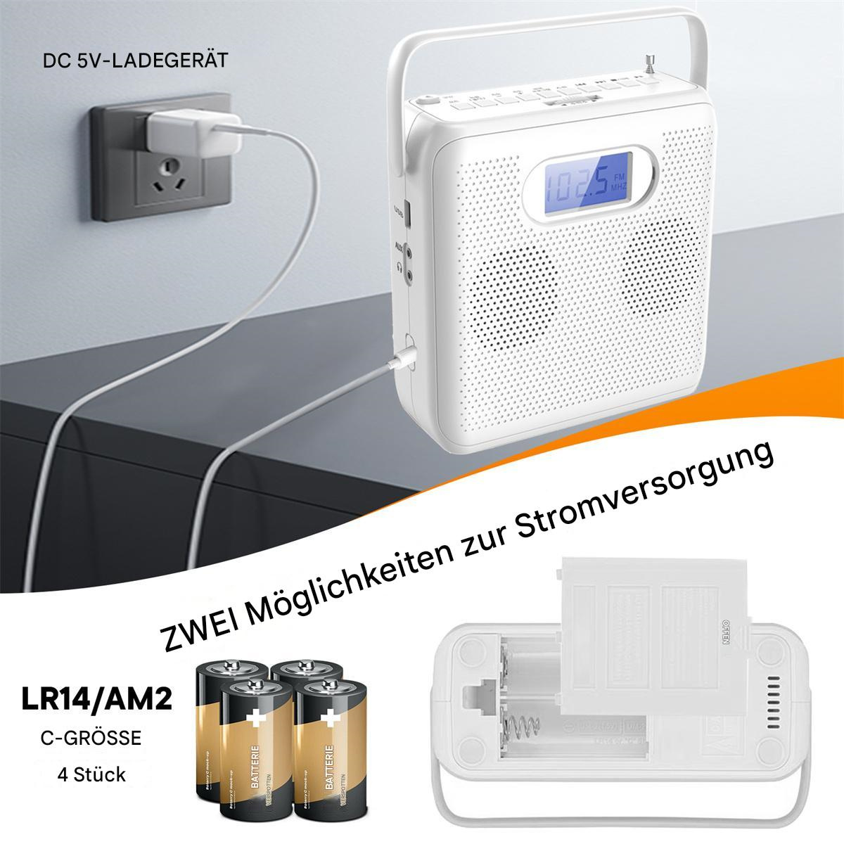 Weißes Radio, Aufladen, mit Batterien. Schwarzer Tisch, graue Wand. Text: Zwei Möglichkeiten zur Stromversorgung.