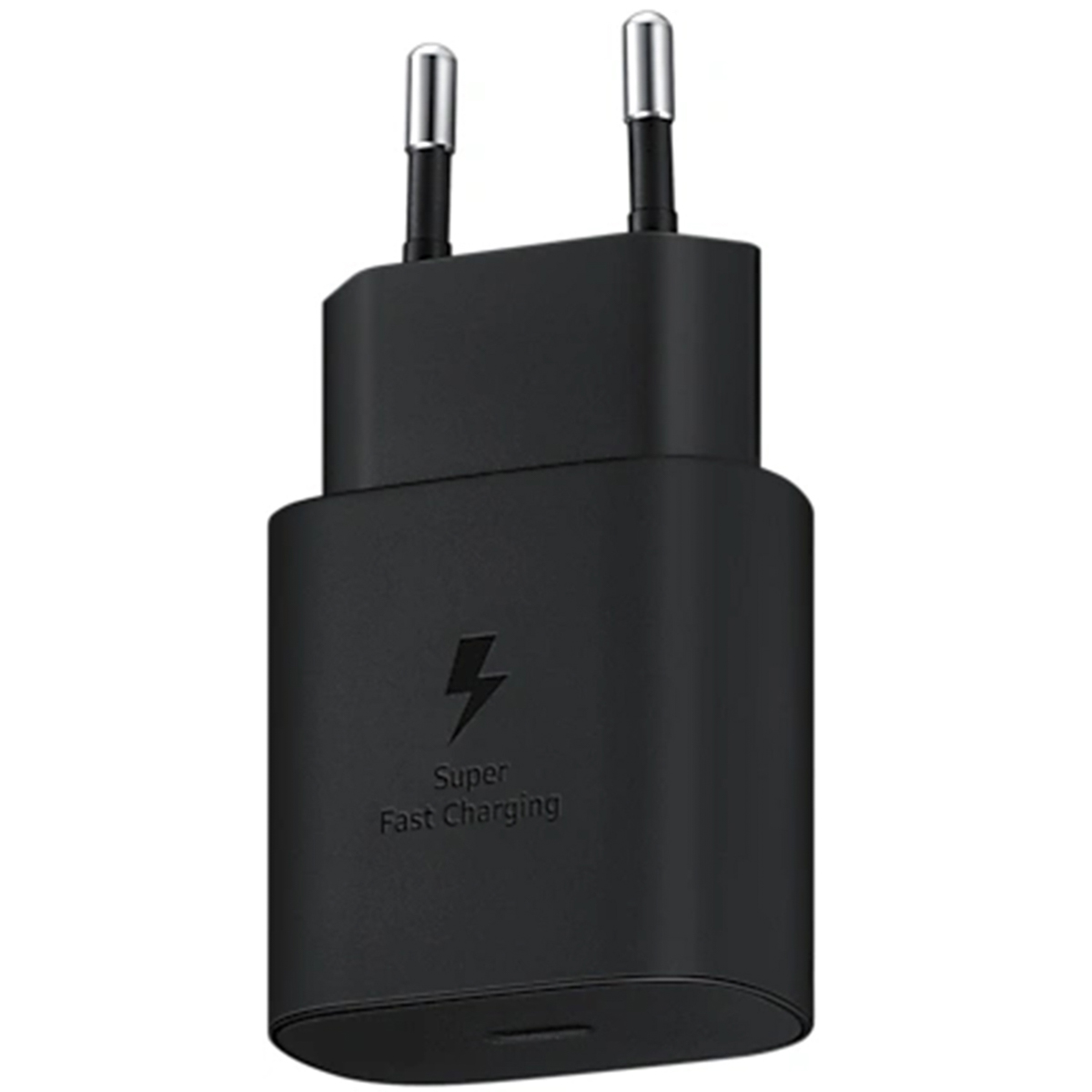 Zwarte oplader met twee zilveren pinnen en de tekst Super Fast Charging. Geïsoleerd op witte achtergrond.