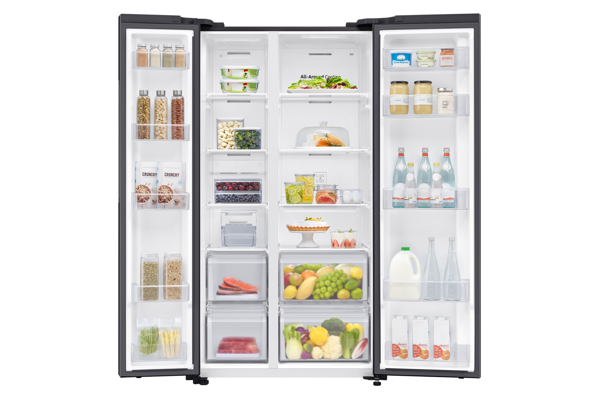 Lodówka z otwartymi drzwiami, wypełniona różnymi produktami spożywczymi, pokazująca organizację i przechowywanie.