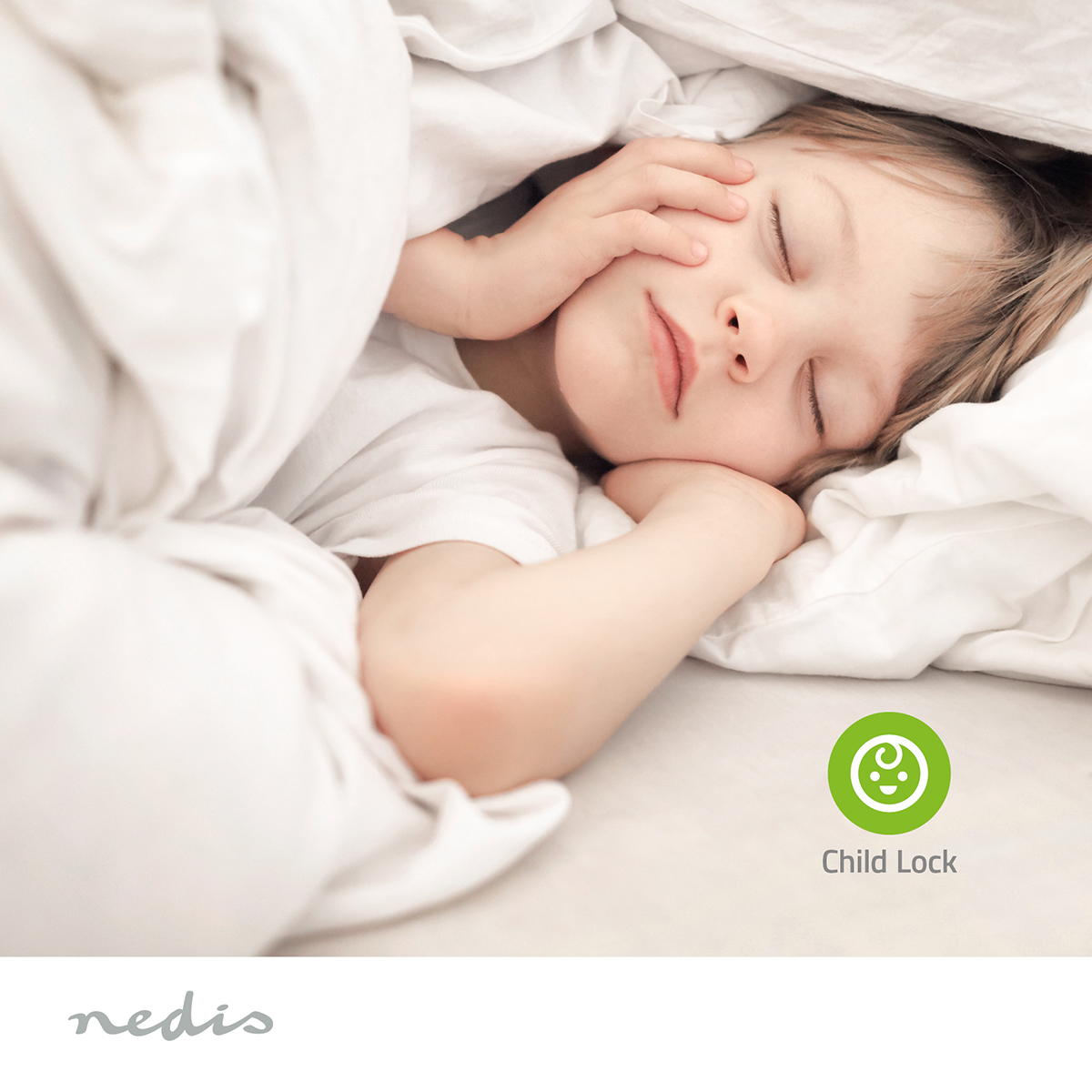 Dziecko śpi spokojnie pod białą kołdrą, z ikoną 'Blokada rodzicielska' i logo marki.