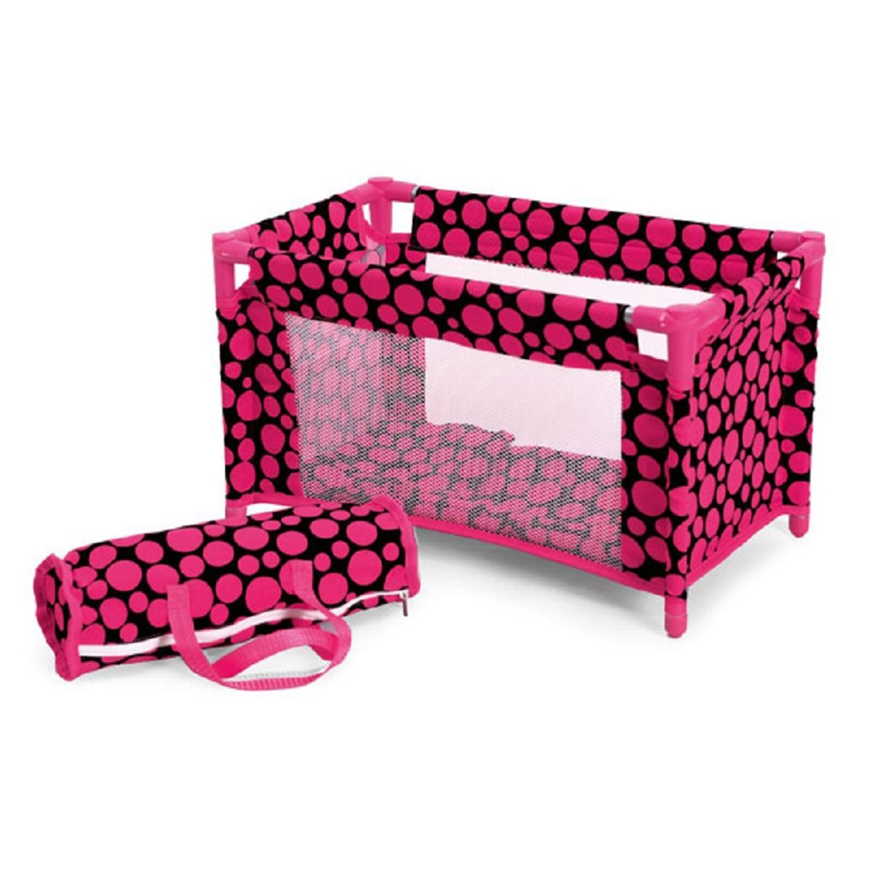 Ein pinkfarbener und schwarzer Spielplatz mit Polka-Dots und eine passende Reisetasche auf weißem Untergrund.