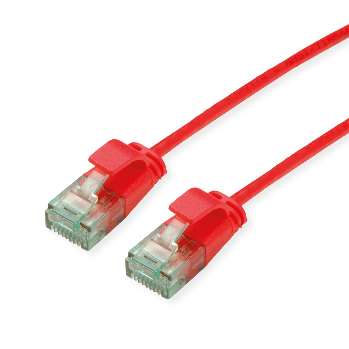 Deux câbles Ethernet rouges avec connecteurs RJ45. Ils sont posés sur une surface blanche.