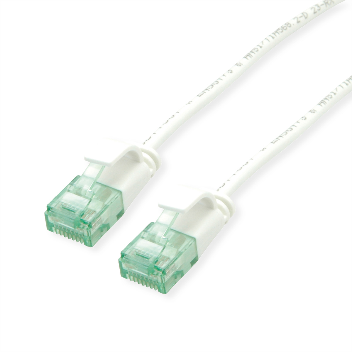 Twee witte netwerkkabels met groene connectoren op een witte achtergrond. De kabels staan schuin.