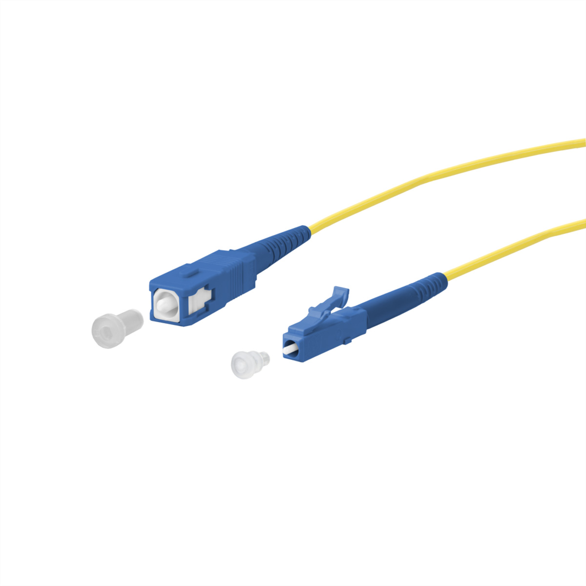Câbles à fibre optique, connecteurs bleus, câbles jaunes, fond blanc et capuchons de protection.