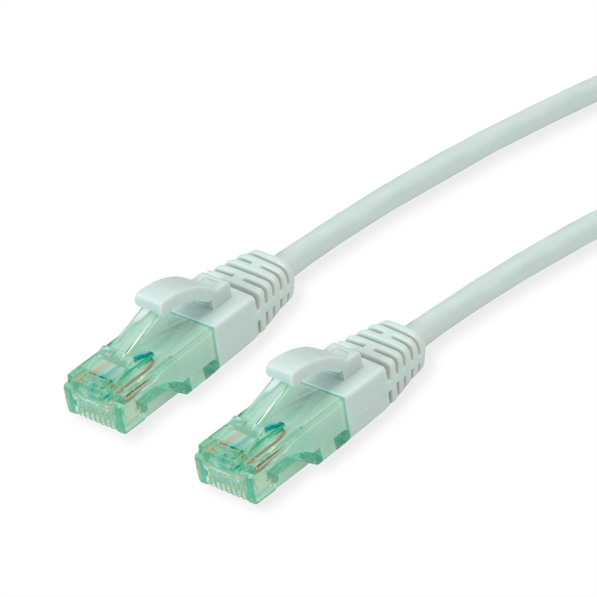 Deux câbles Ethernet blancs avec connecteurs transparents.