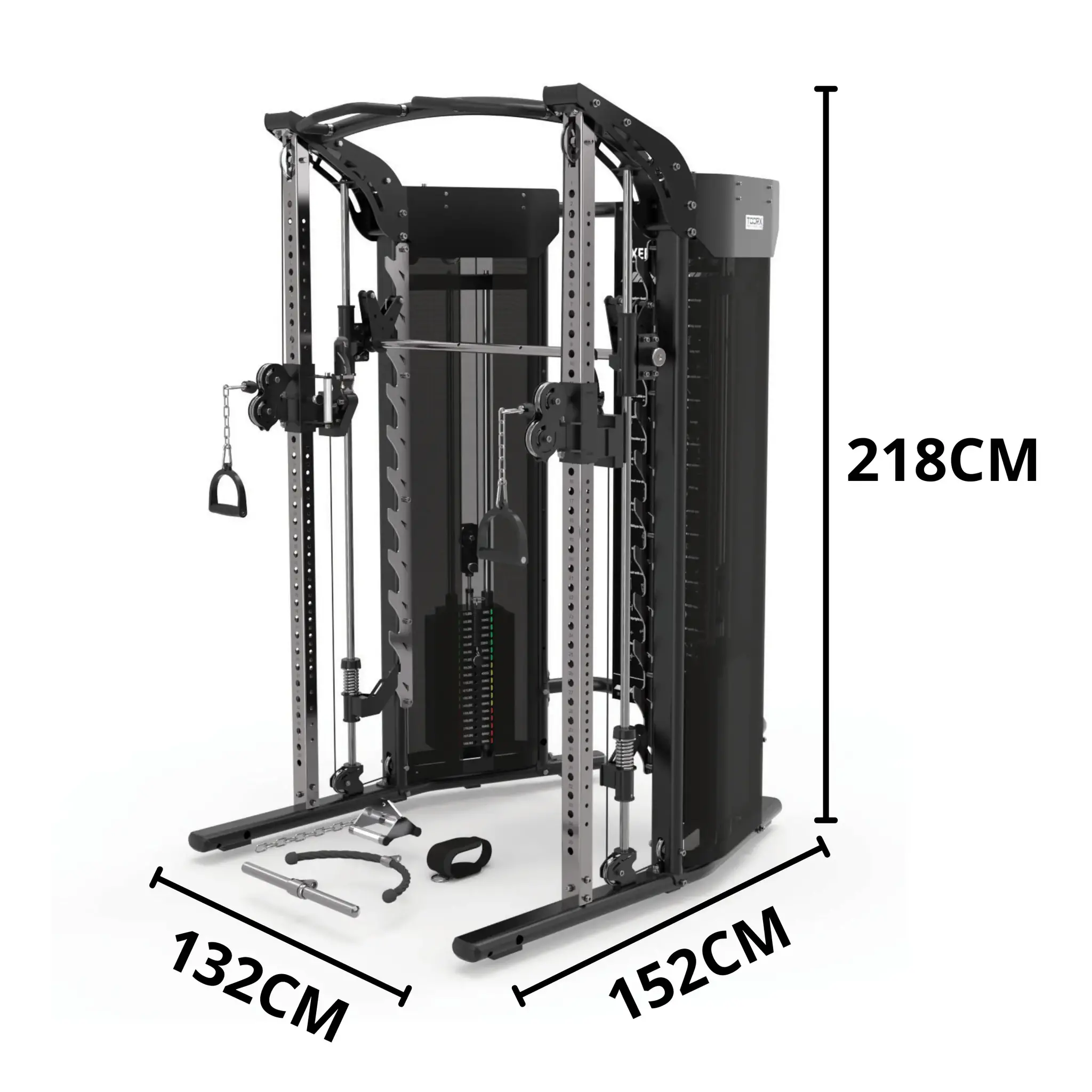 Zwarte en grijze trainingsmachine. Afmetingen: 132cm breed, 152cm diep, 218cm hoog. Witte achtergrond.