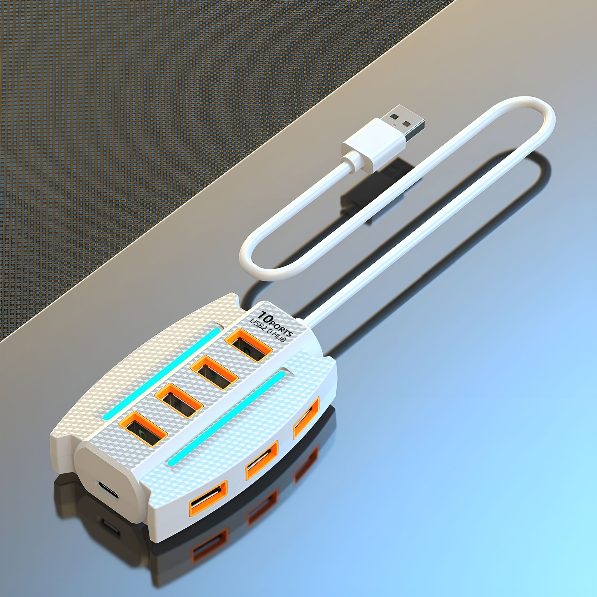 Weißer und orangefarbener USB-Hub mit mehreren Anschlüssen. USB-Kabel angeschlossen.