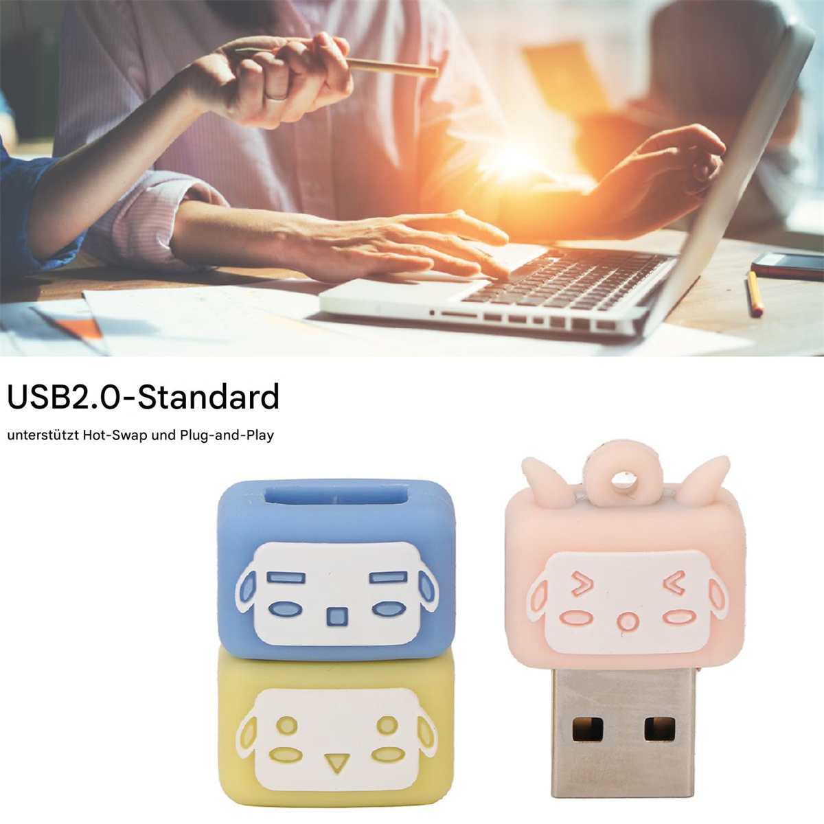 USB-Sticks mit Cartoon-Tier-Designs und eine Person, die an einem Laptop arbeitet.