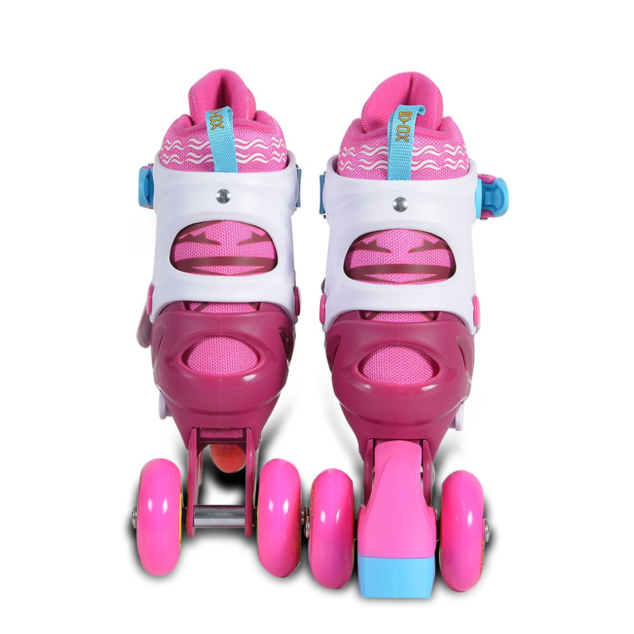 Paar rosa und weißer Rollschuhe mit rosa und blauen Rollen.