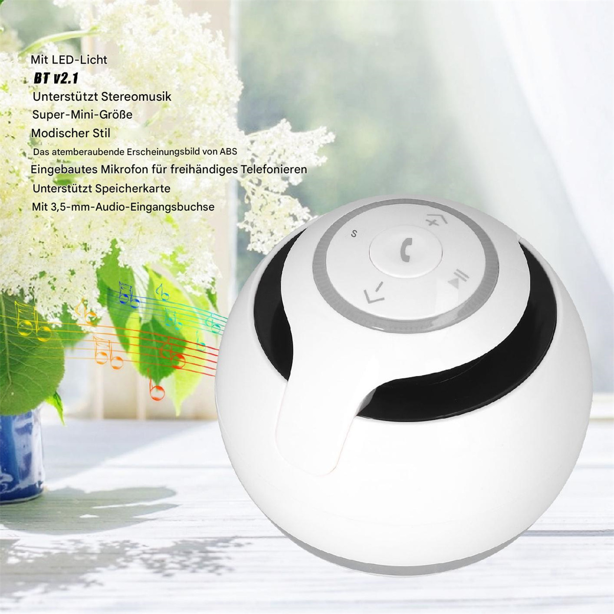 Weiß-silberner Bluetooth-Lautsprecher mit weißer Oberseite und Bedientasten.