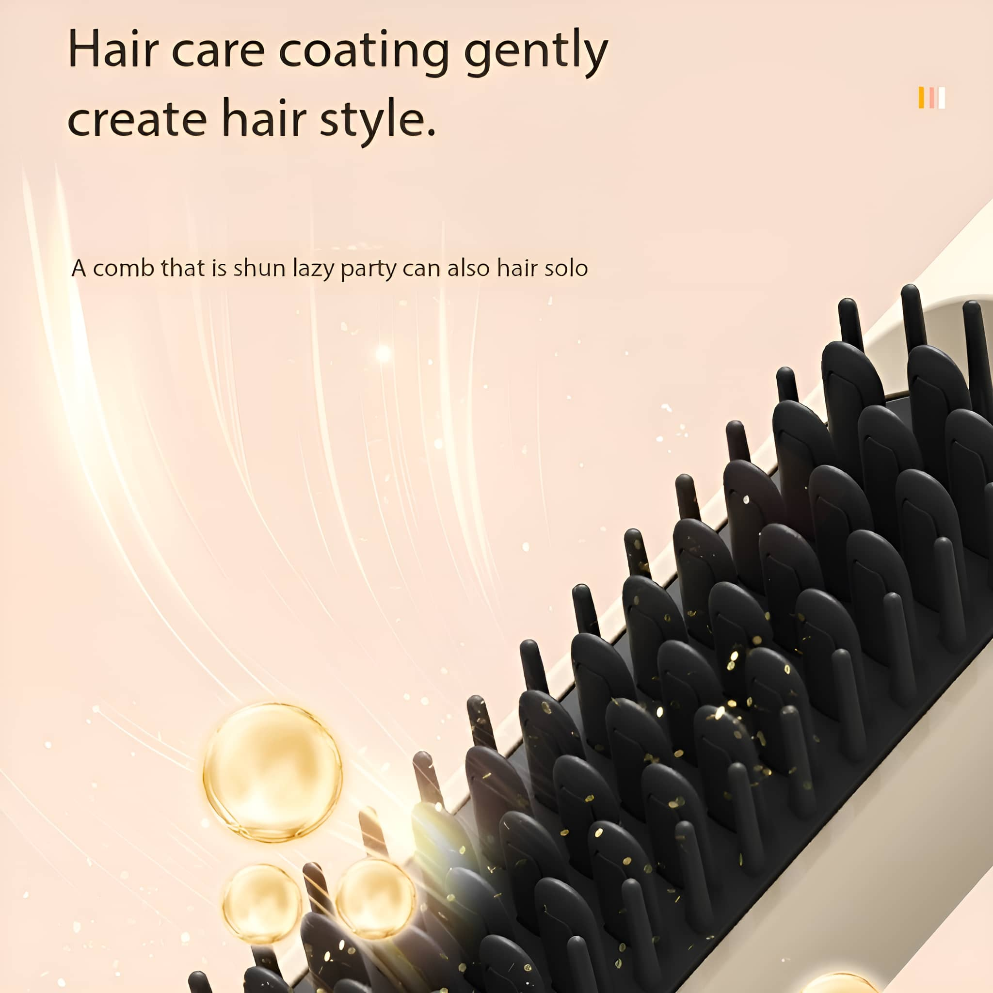 Haarpflegekamm. Schwarze Kammzähne mit goldenem Griff und goldenen Kugeln.