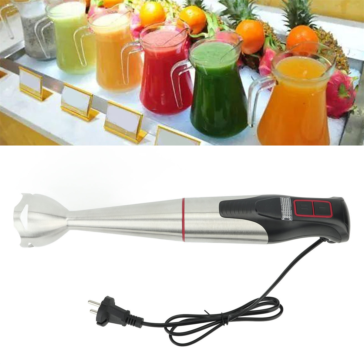 Saftkrüge und ein Stabmixer mit schwarzem und silbernem Design. Weißer Hintergrund.