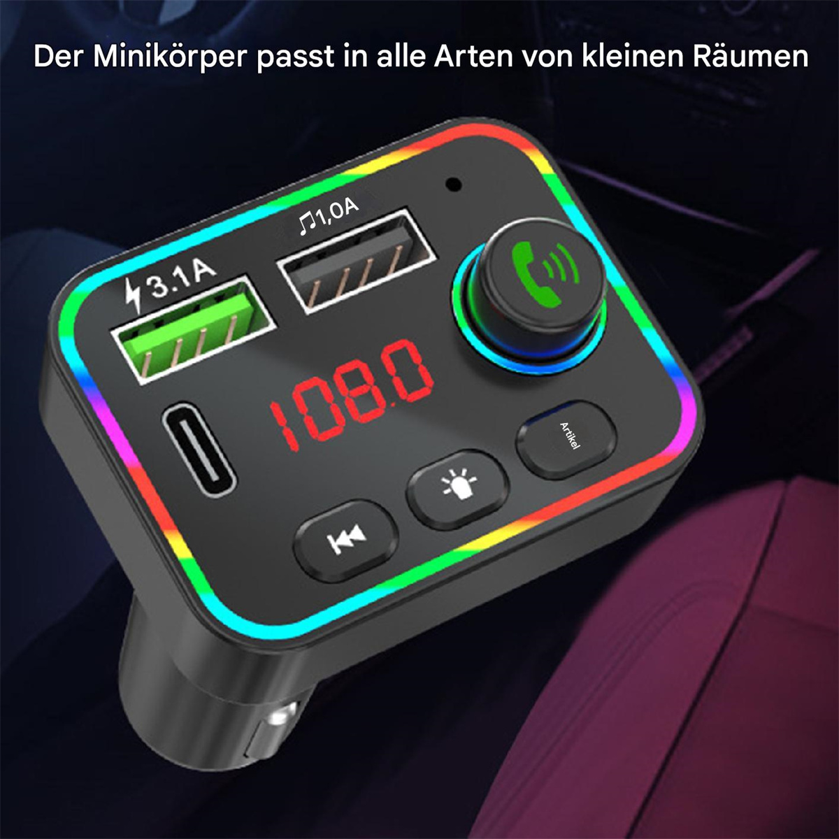 Schwarzes Autoladegerät mit buntem Rand, Bildschirm zeigt 108.0 und USB-Anschlüsse. Hat Knöpfe und ein Zifferblatt.