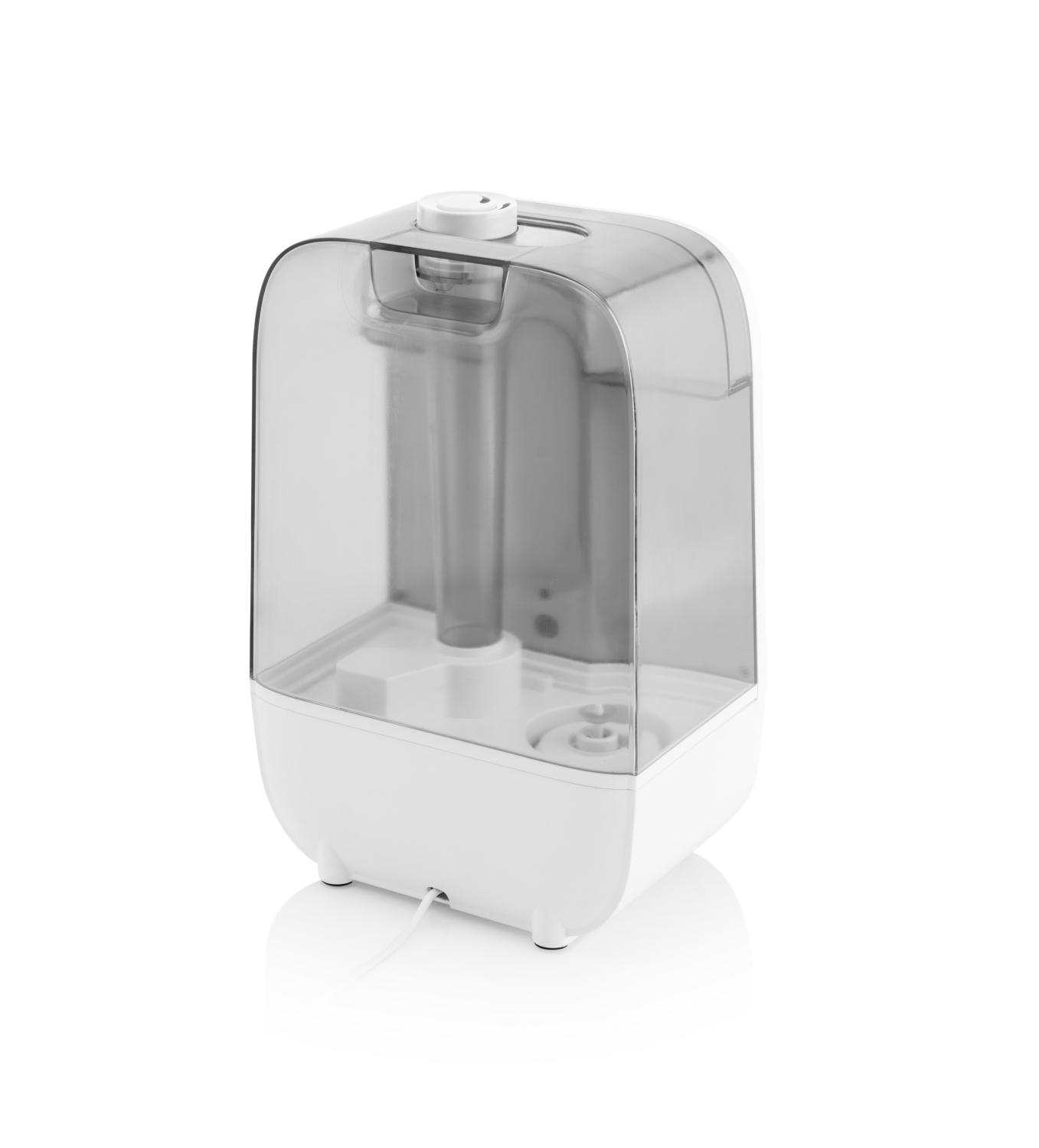 Un umidificatore bianco e trasparente su sfondo bianco.